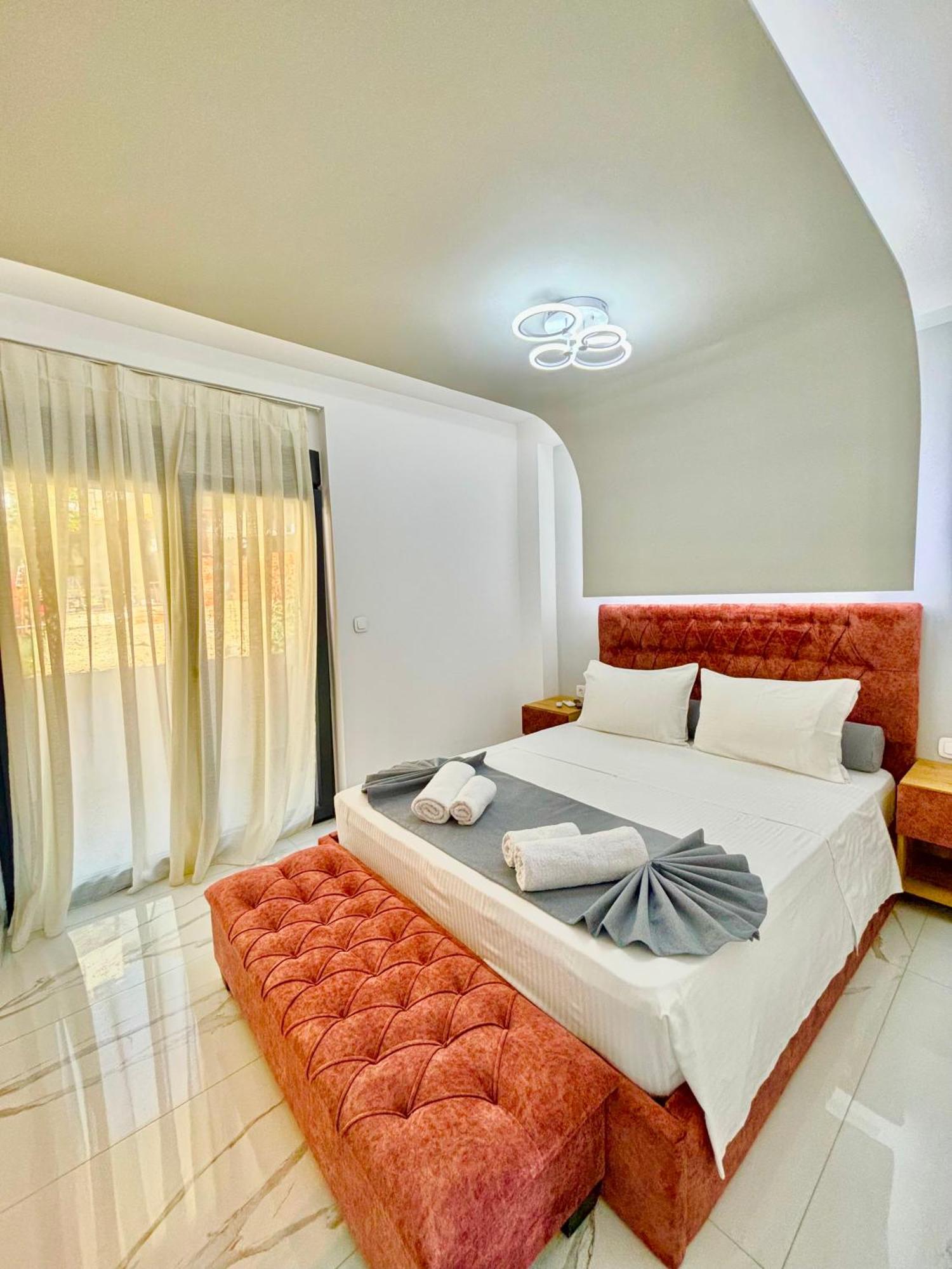 Candi Luxury 2 Apartment Neos Marmaras