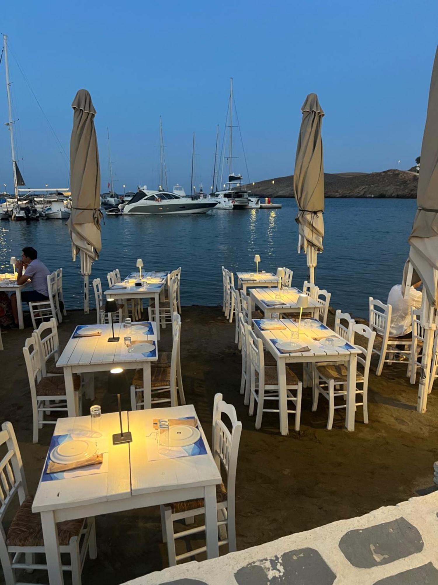 Apartment οtto Apts Loutra (Kythnos)