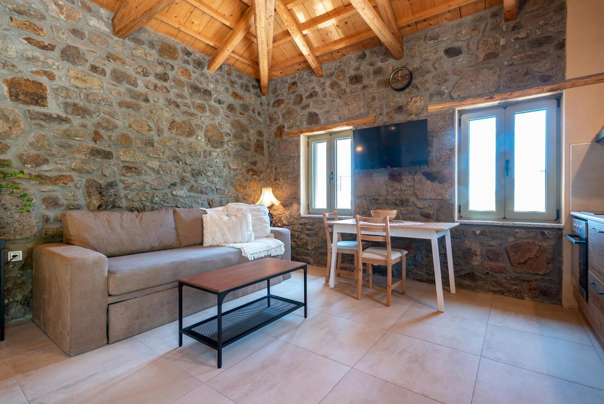 Exohiko Stone House Apartment Thanos