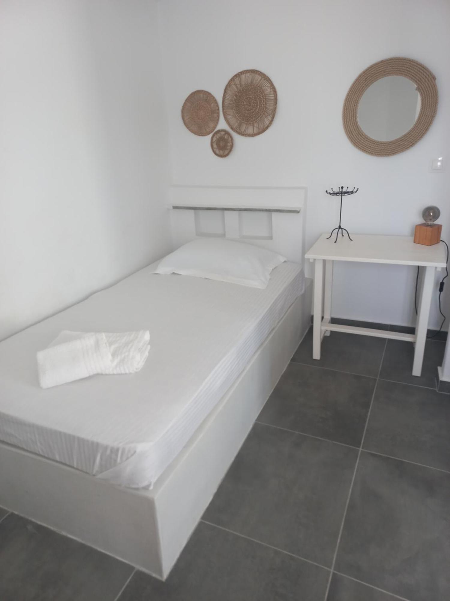 Lilian 1 Batsi (Andros)