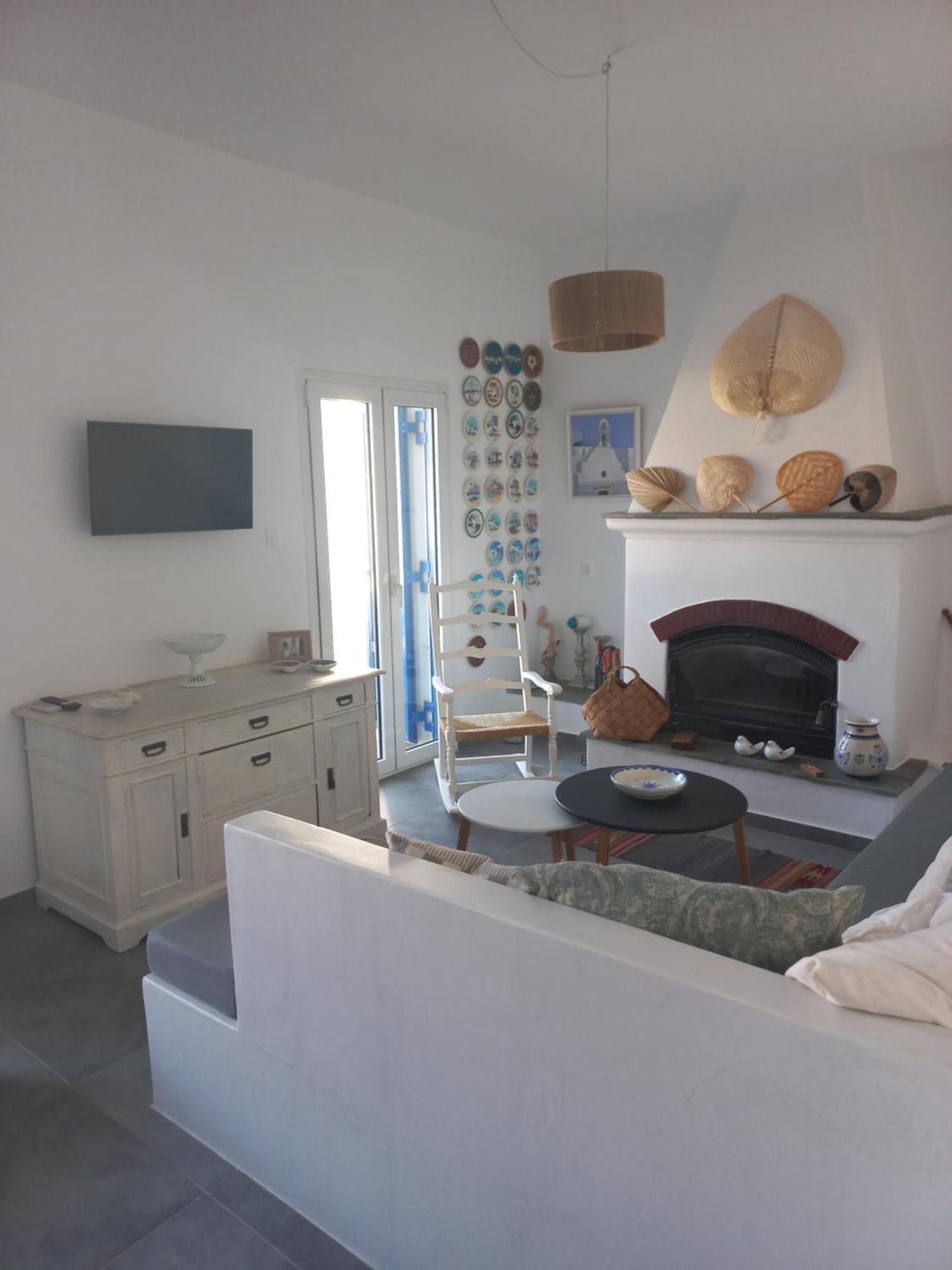 Lilian 1 * Batsi (Andros)