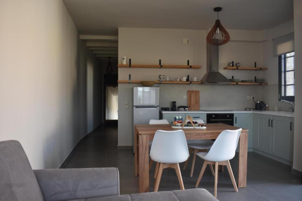 Argolis Stone Homes -δ1 * Kranidi