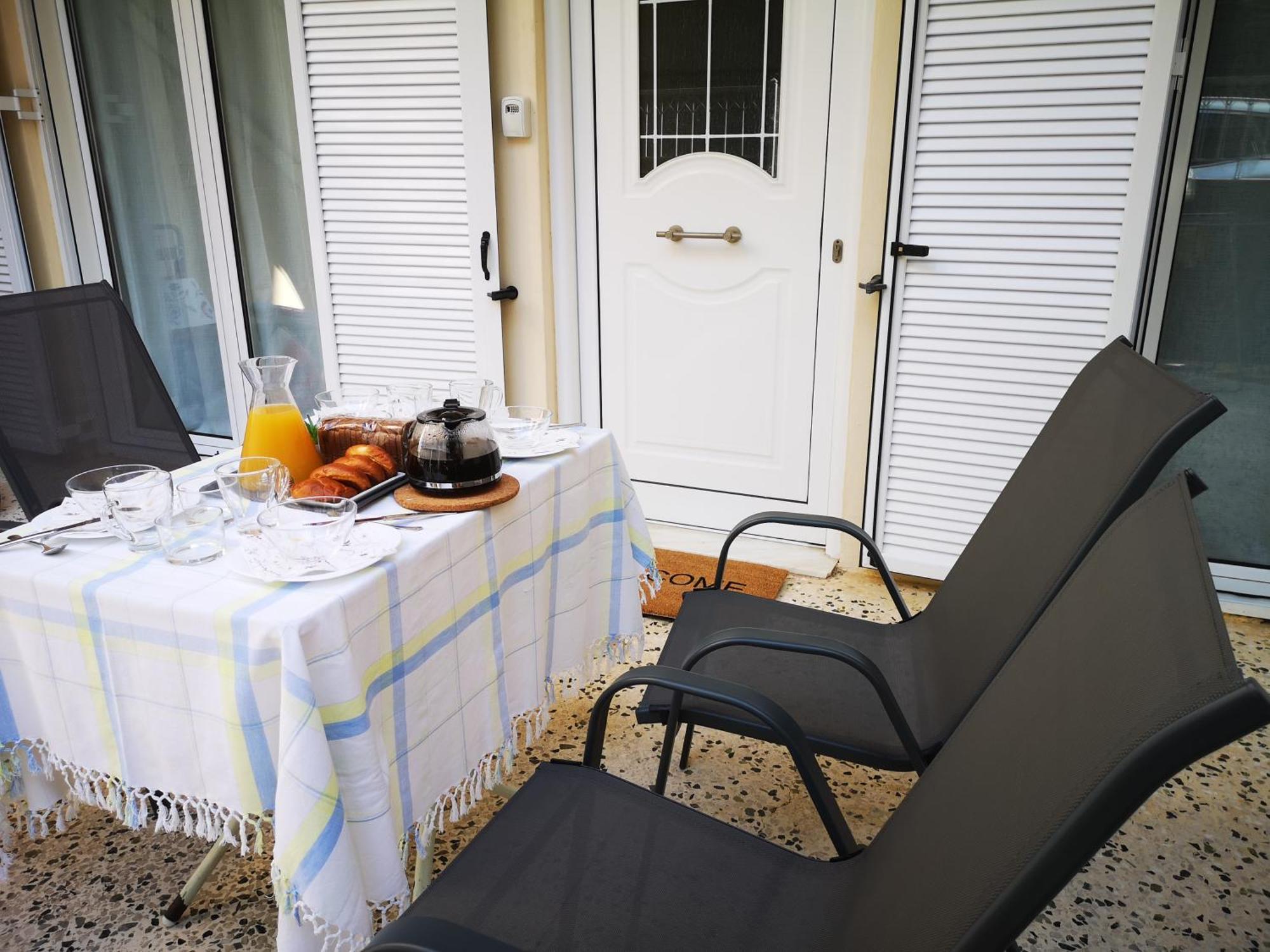 Apartment Sea View With 3 Bedrooms In Amfilochia