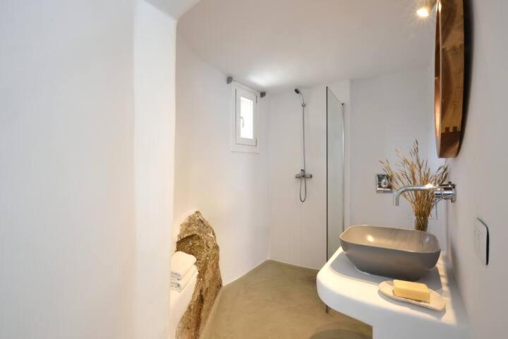Leo By One-villas Agrari (Mykonos)