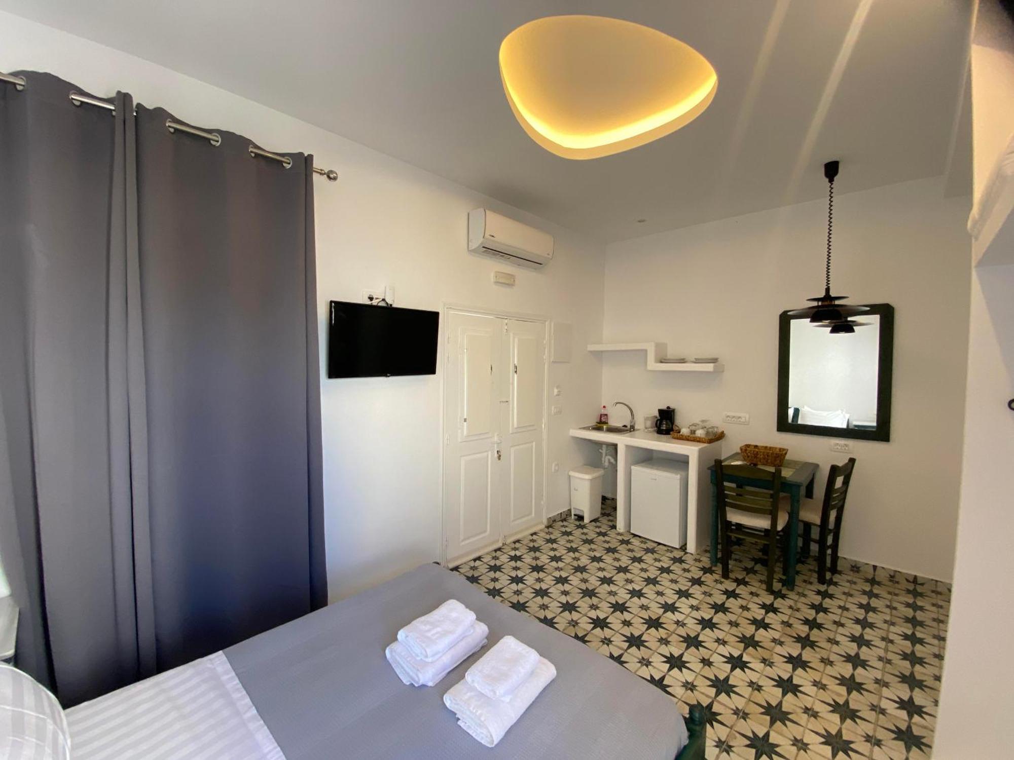 G Spot Fira (Santorini)
