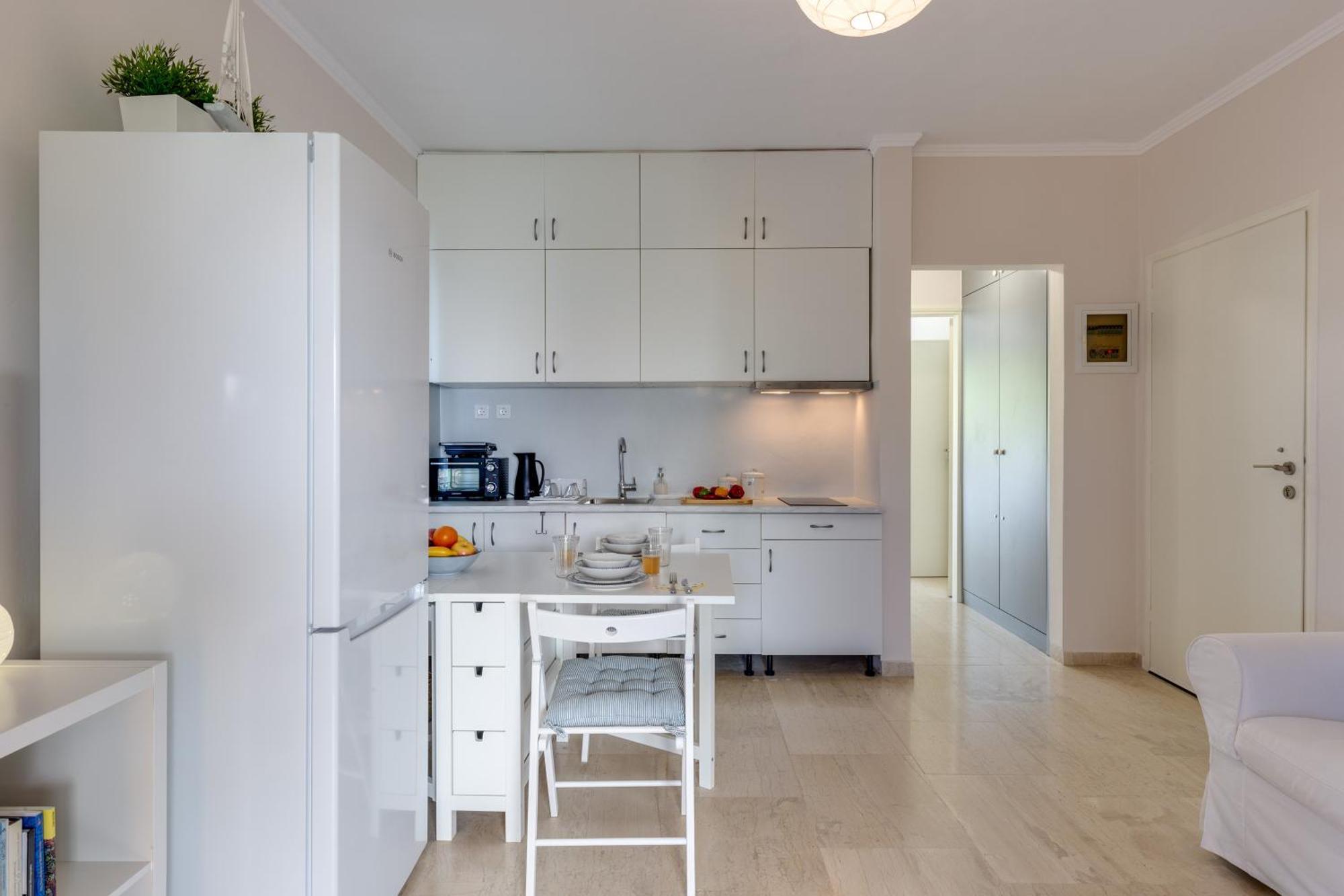 Sunny Comfortable Apartment *