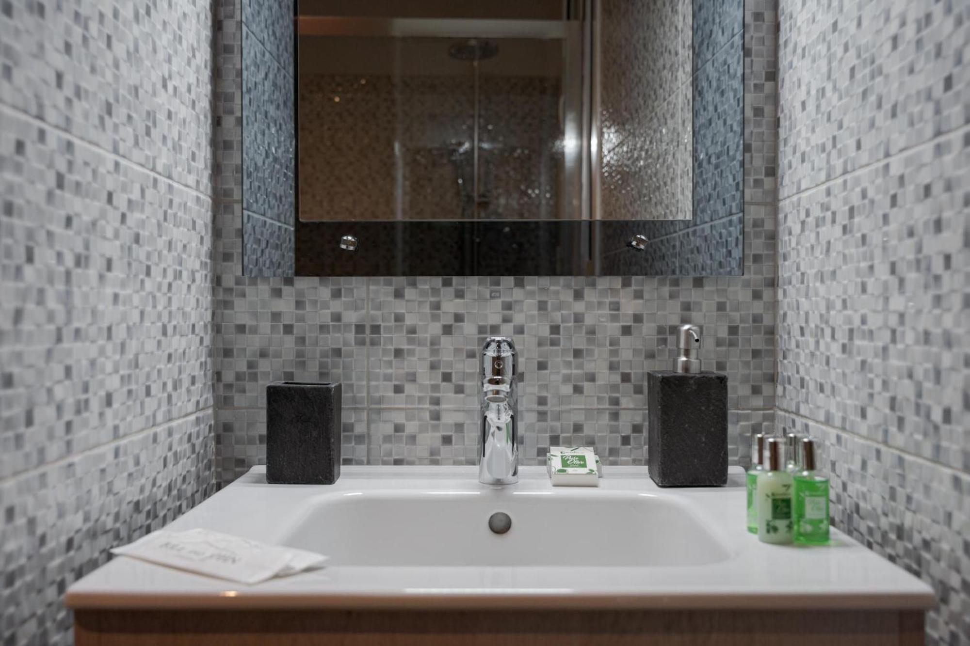Athenian Heritage Residences Apartment
