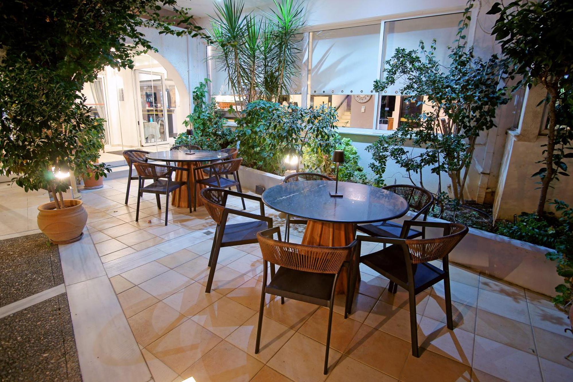 Hotel Kyparissia Beach Hotel 3*