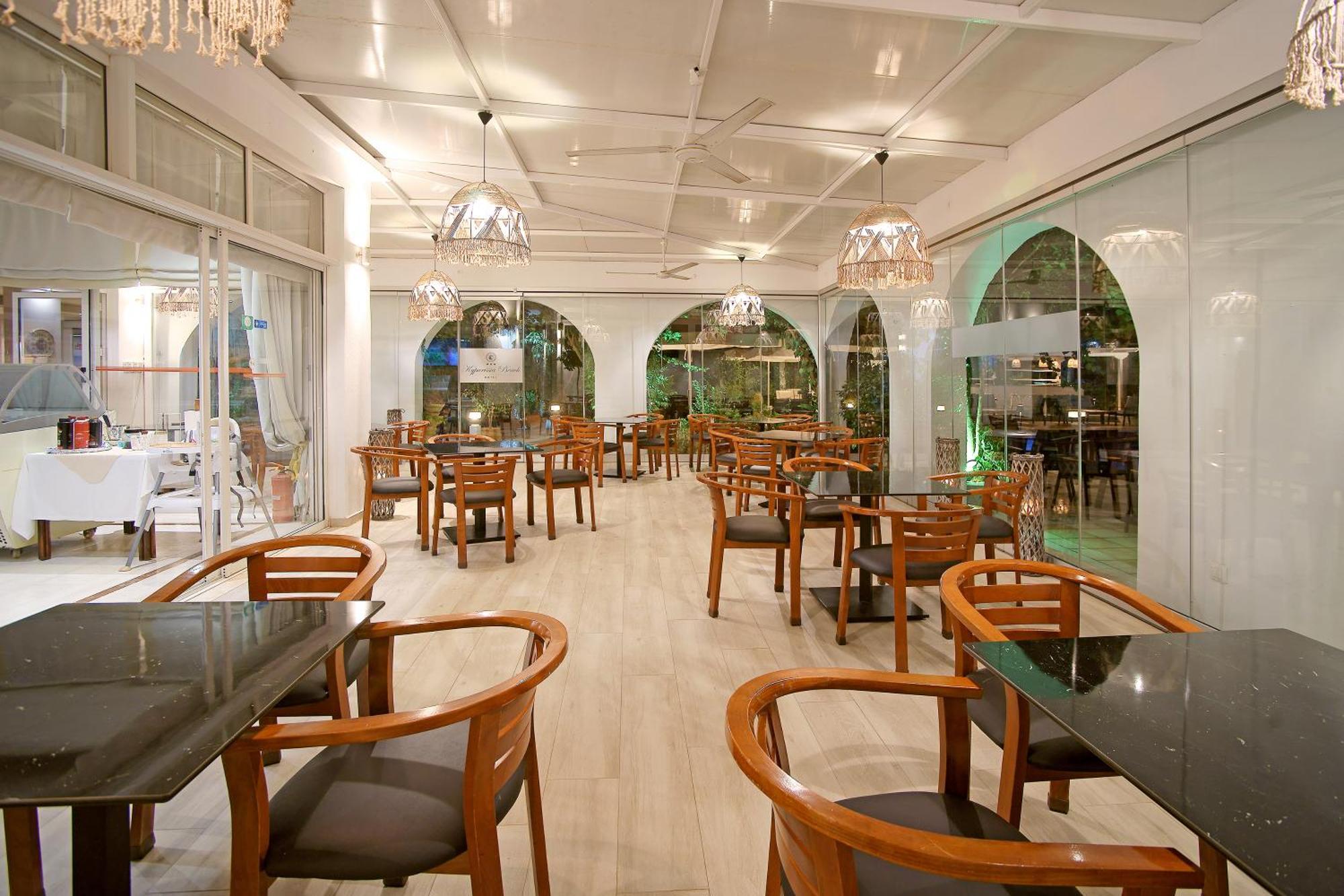 Kyparissia Beach Hotel