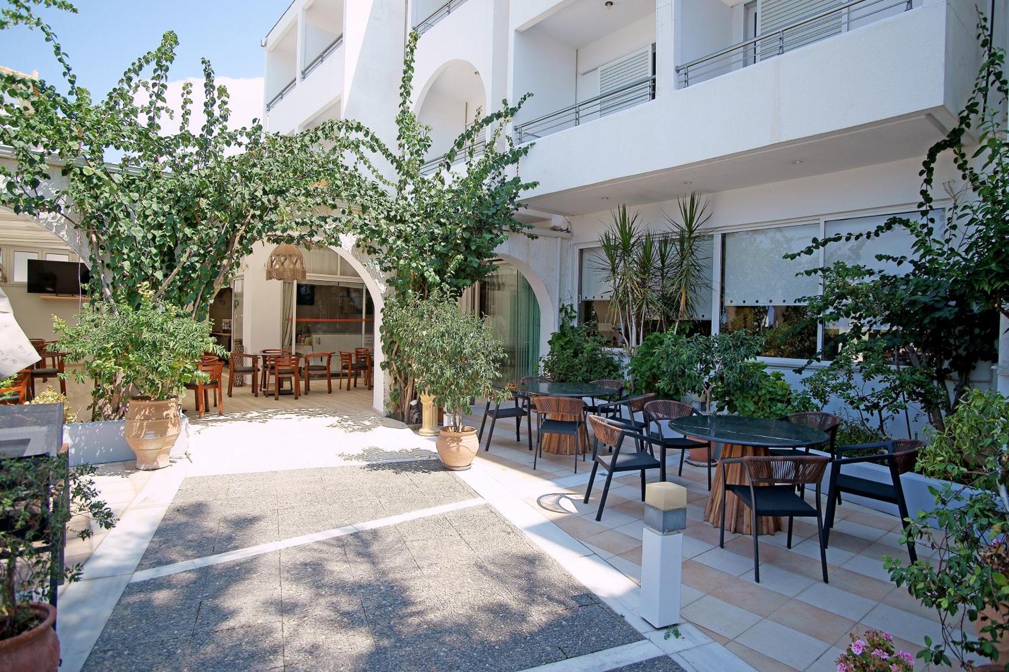 Kyparissia Beach Hotel Hotel