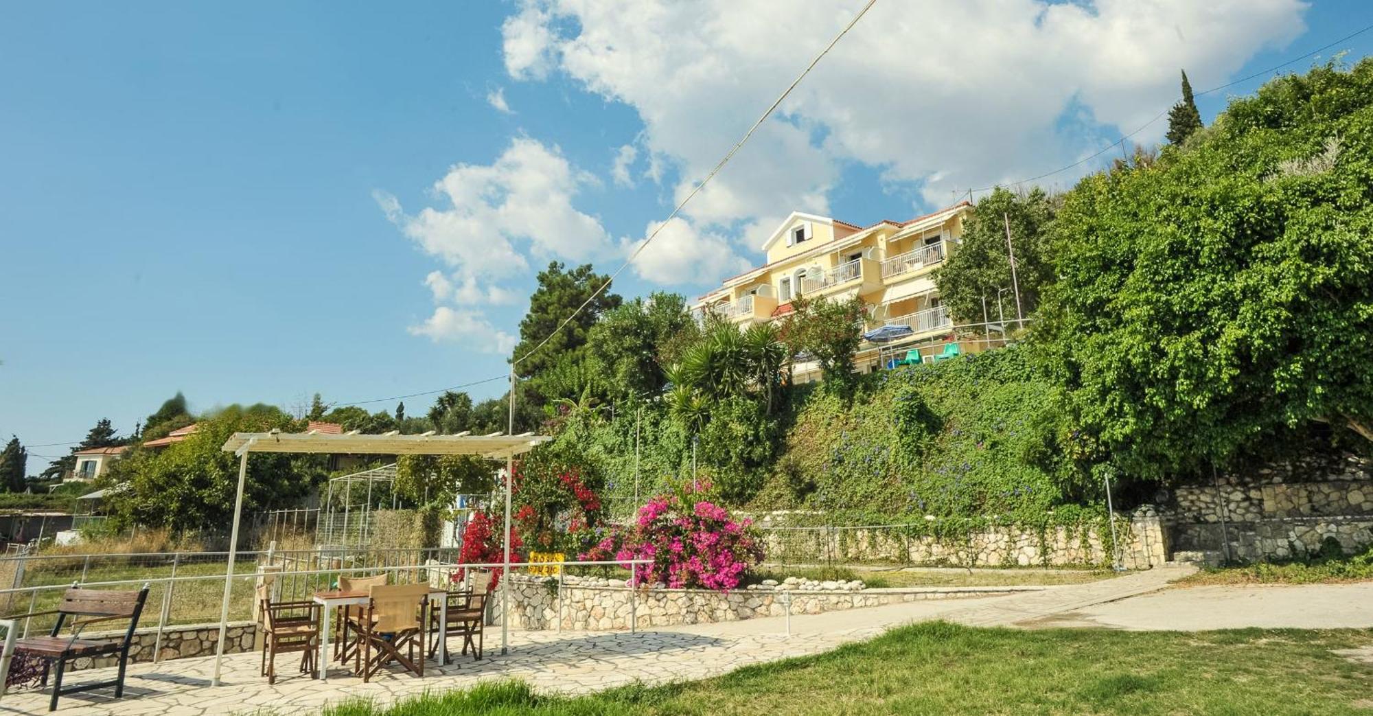 Apartment Rosa's Lourdata (Kefalonia)