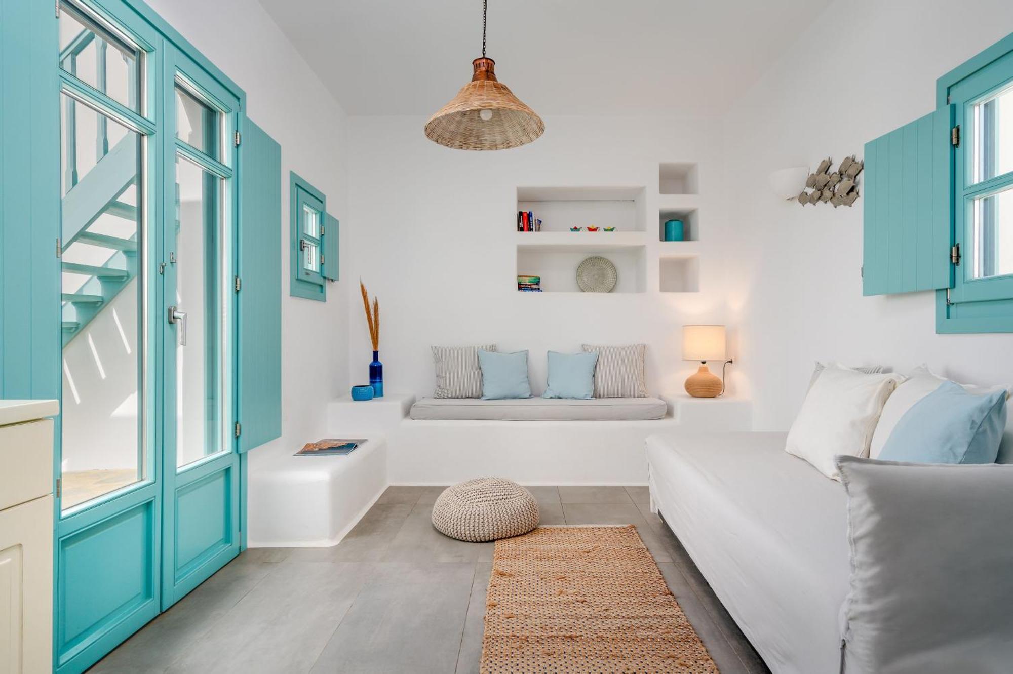 Ploes Seaside Plaka (Naxos)