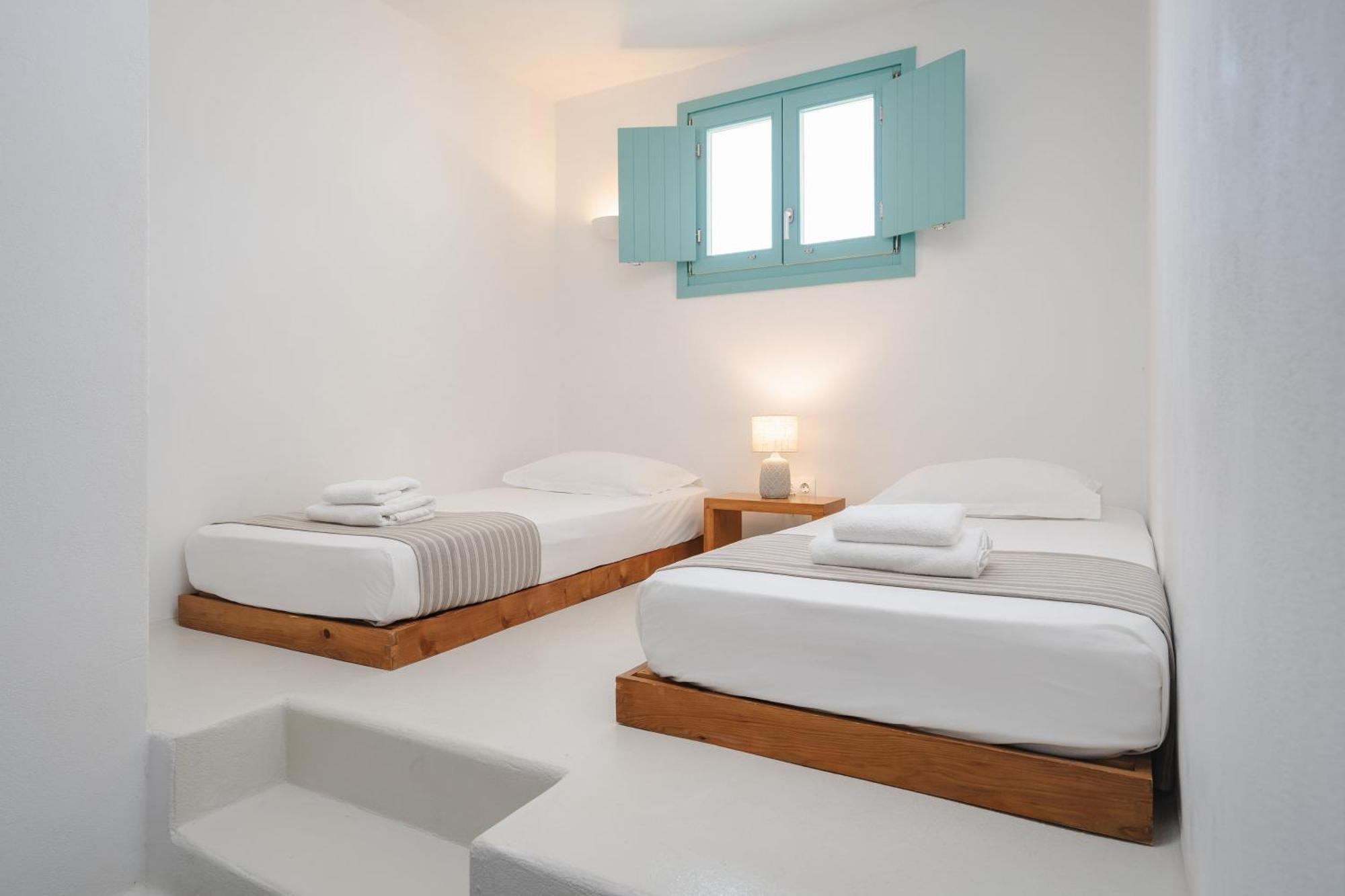 Ploes Seaside Plaka (Naxos)