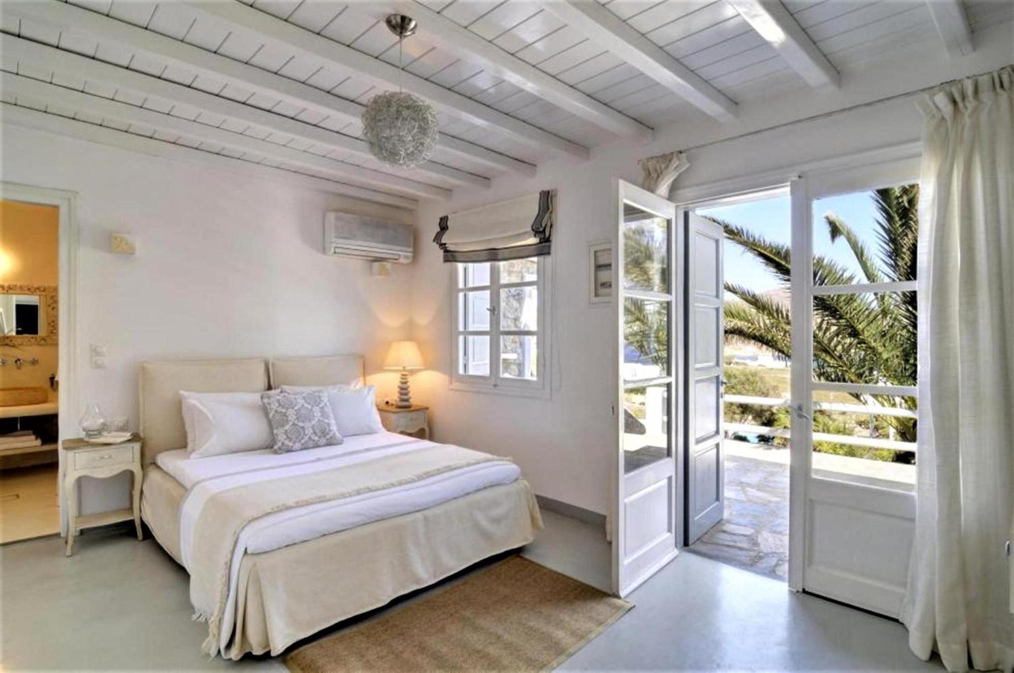 Manu Mykonos Next To The Quality Brand &