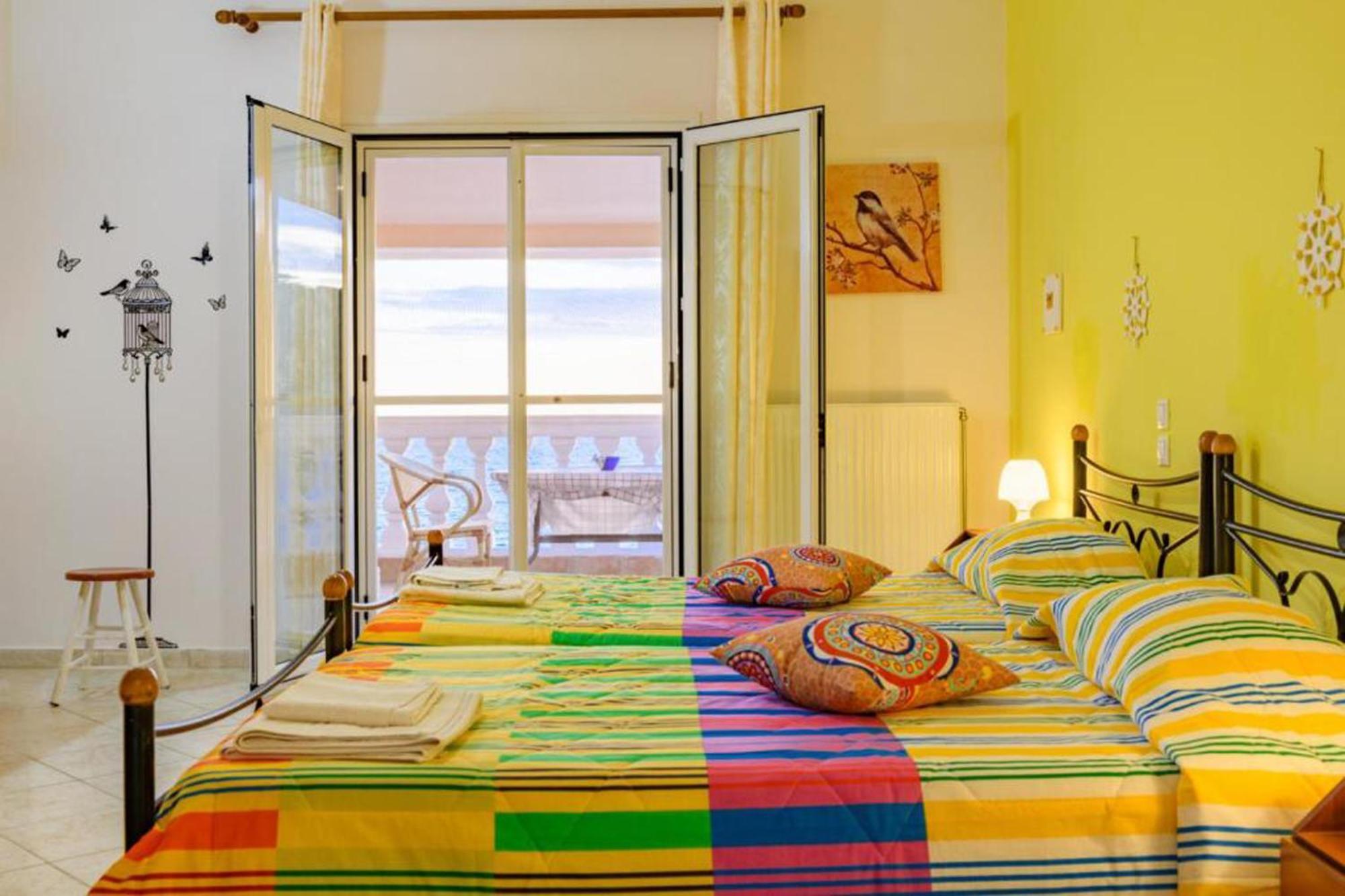 Beachfront House Tolis -