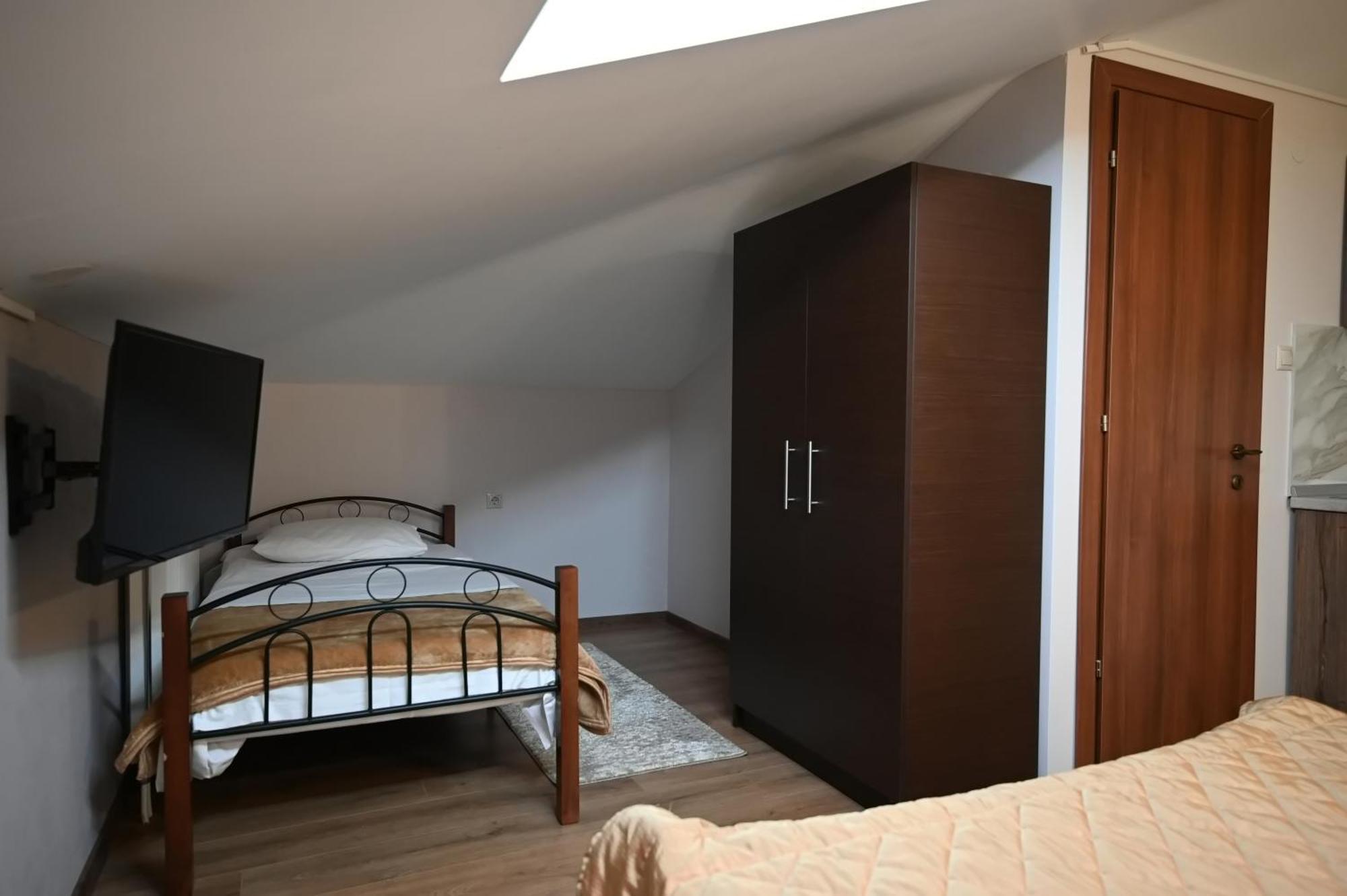 Agnanti Unique Hospitality Hotel 3*