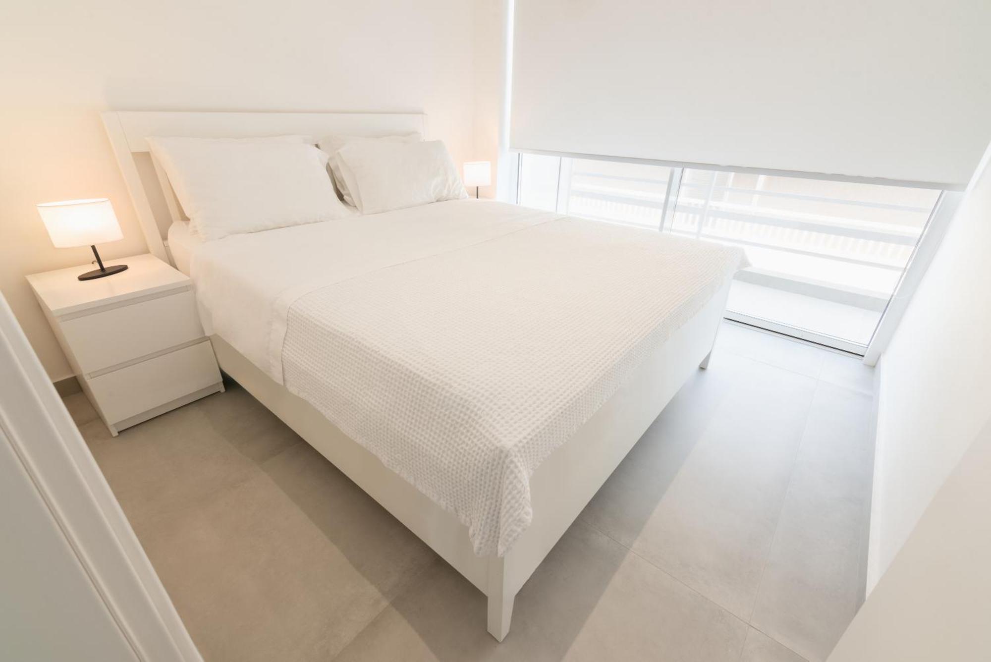 Apartment Spectacular Sea Views, 2bd Beachfront