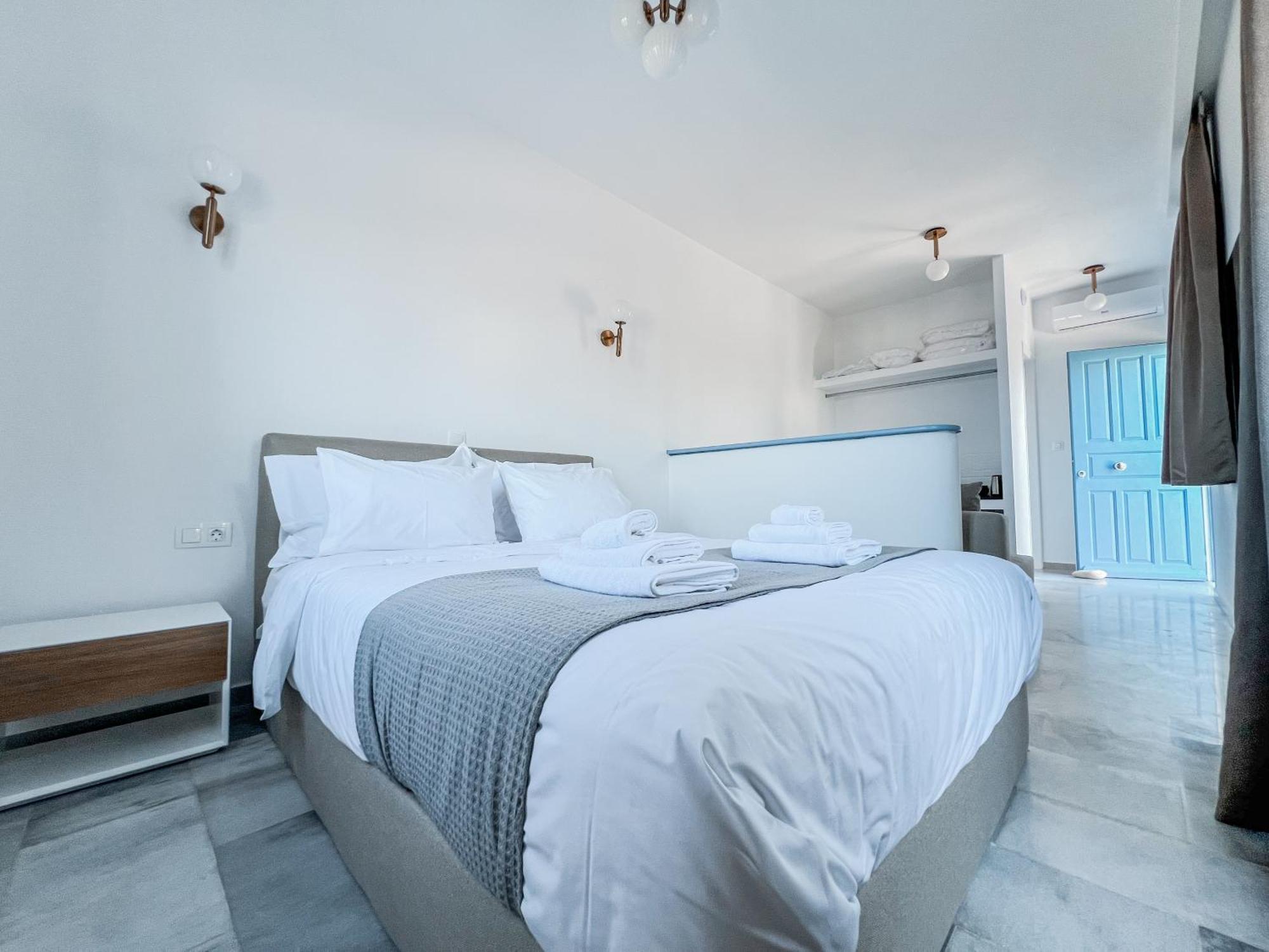 Yaleena Residences * Drios