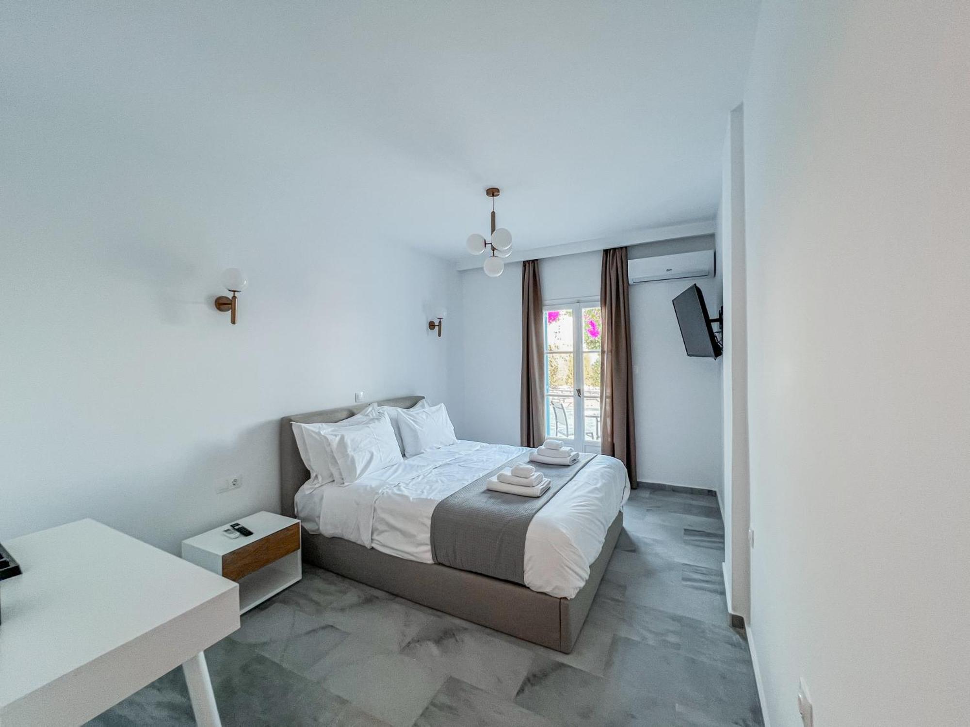 Yaleena Residences Bed & Breakfast *