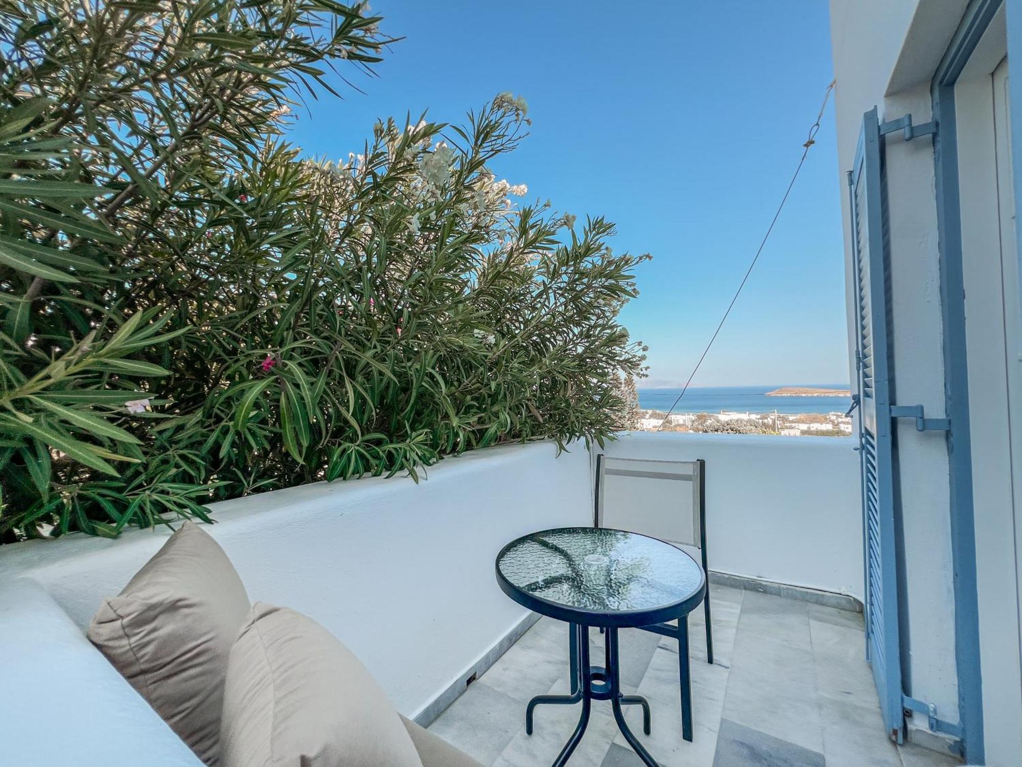 Bed & Breakfast Yaleena Residences Drios