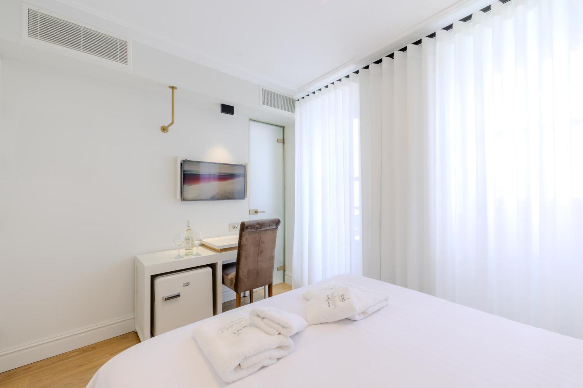 Comfy Hotel