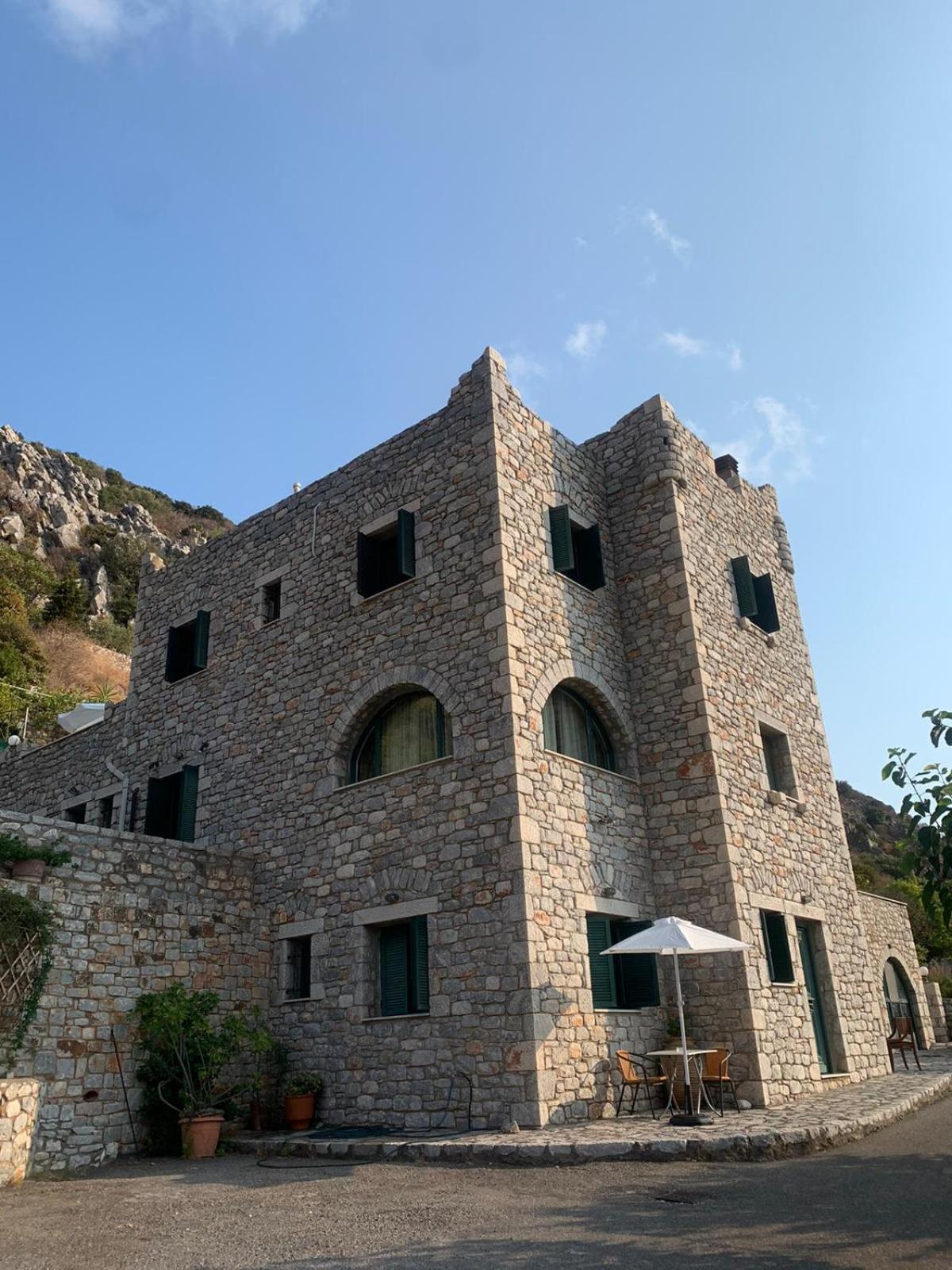 Aparthotel Vatoulia House *