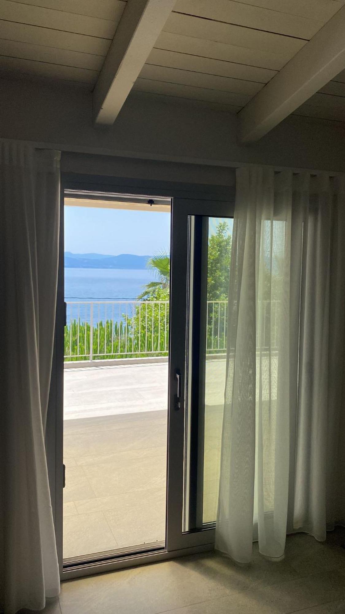Aparthotel Evia Bay And Retreats