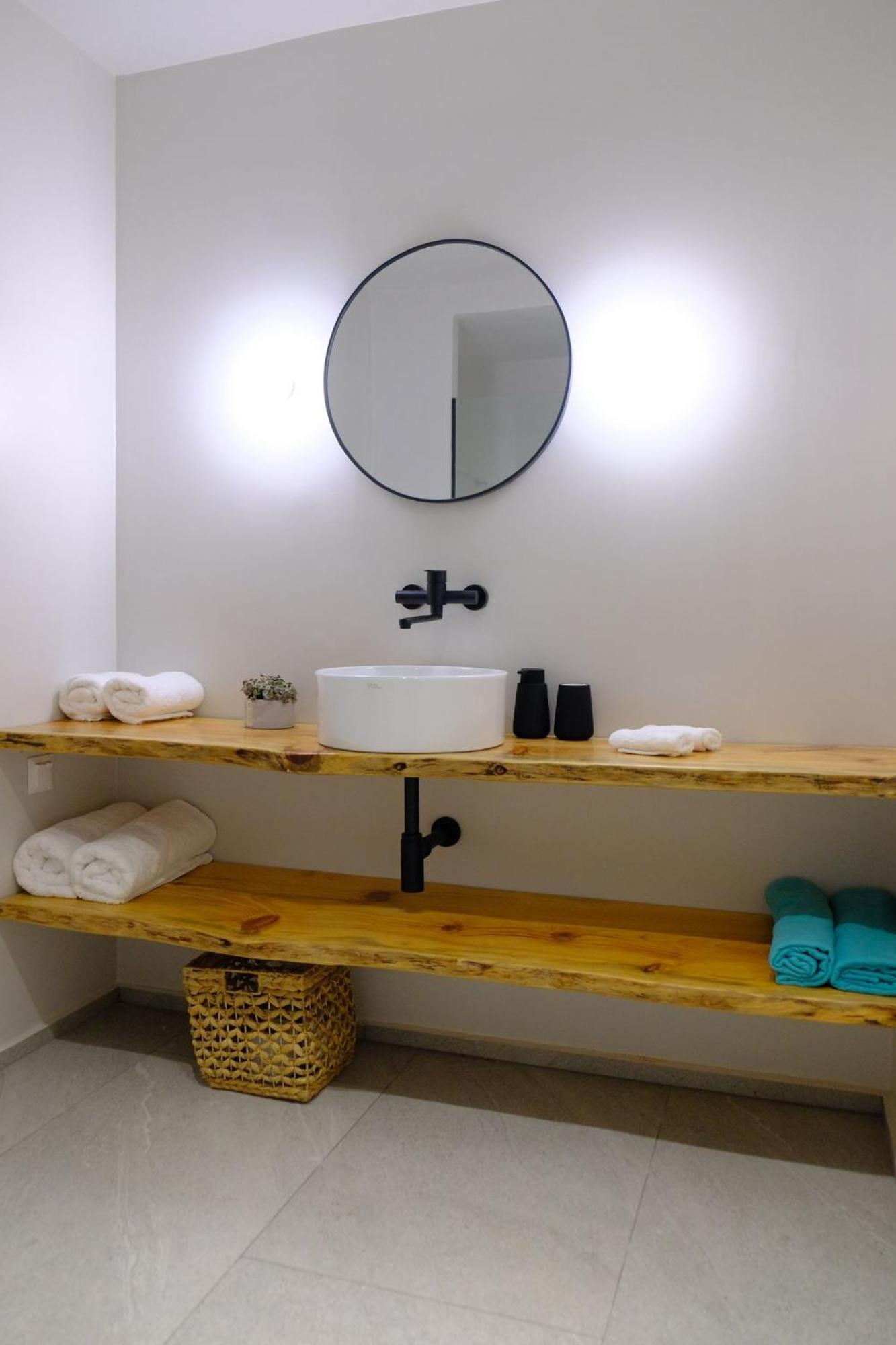 Evia Bay And Retreats Aparthotel