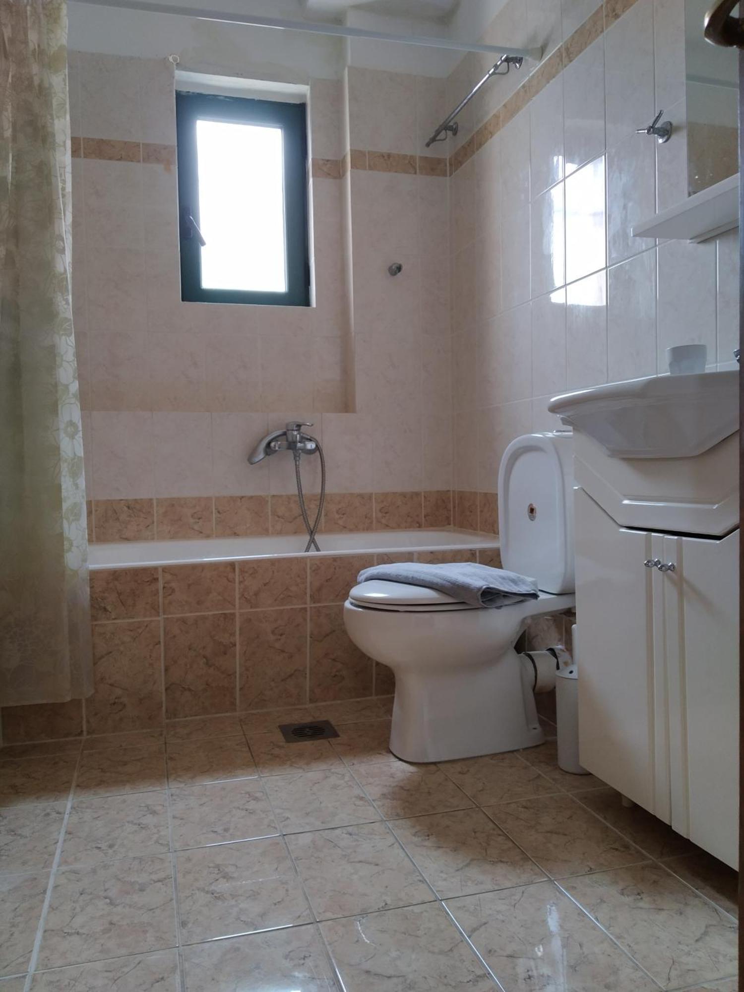 Vatoulia House *