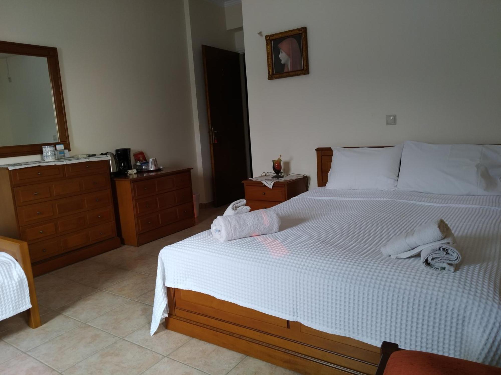Vatoulia House Aparthotel