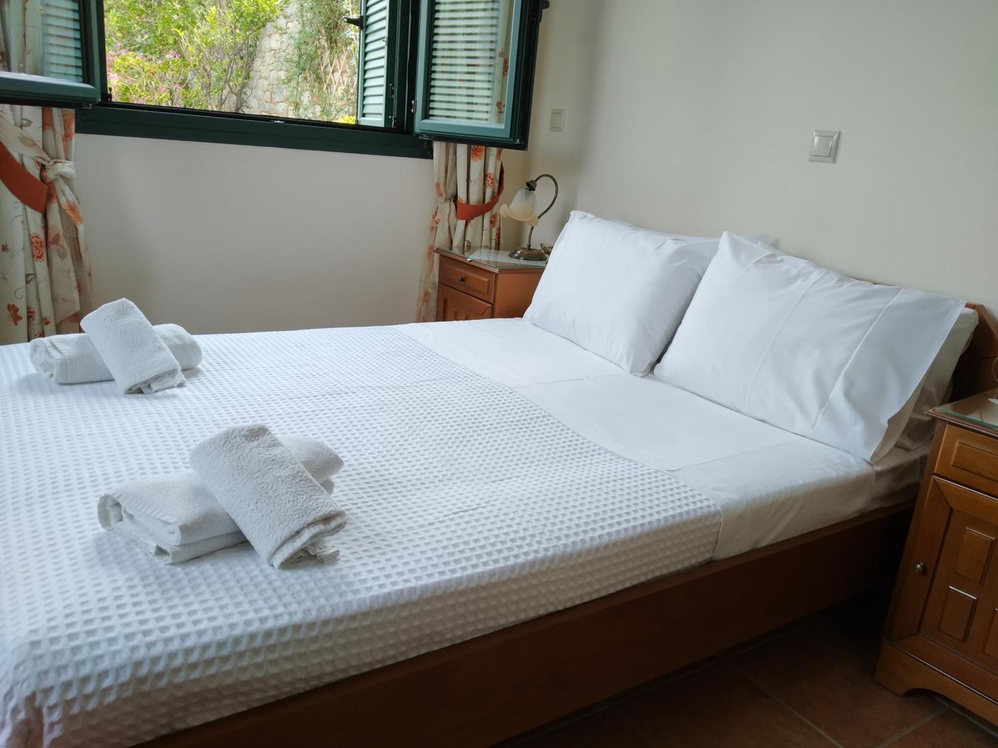 Aparthotel Vatoulia House