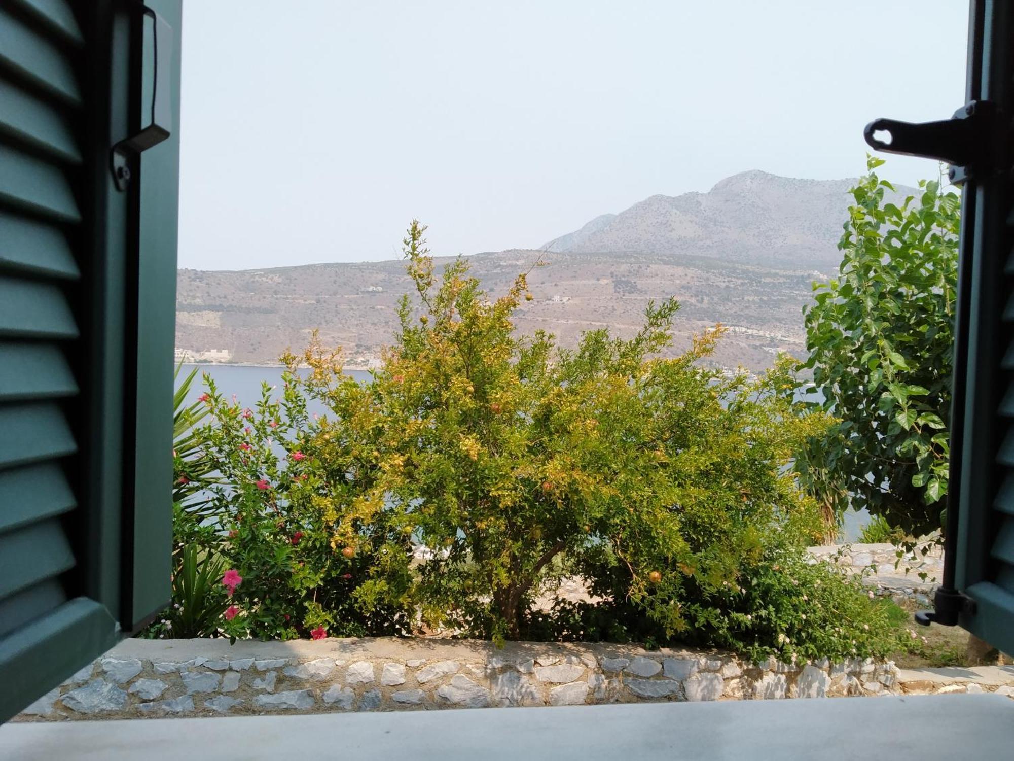Vatoulia House *