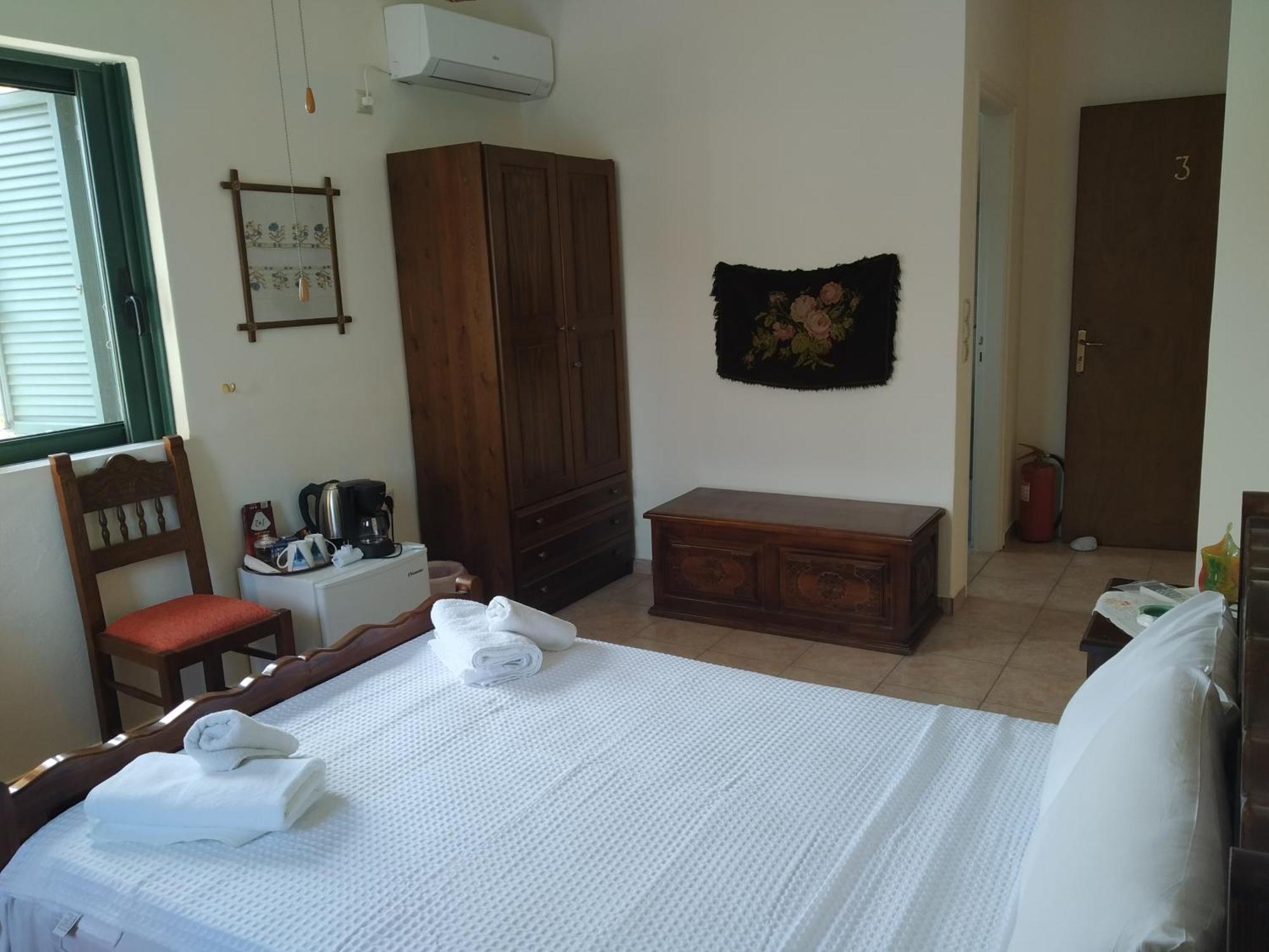 Vatoulia House Aparthotel *