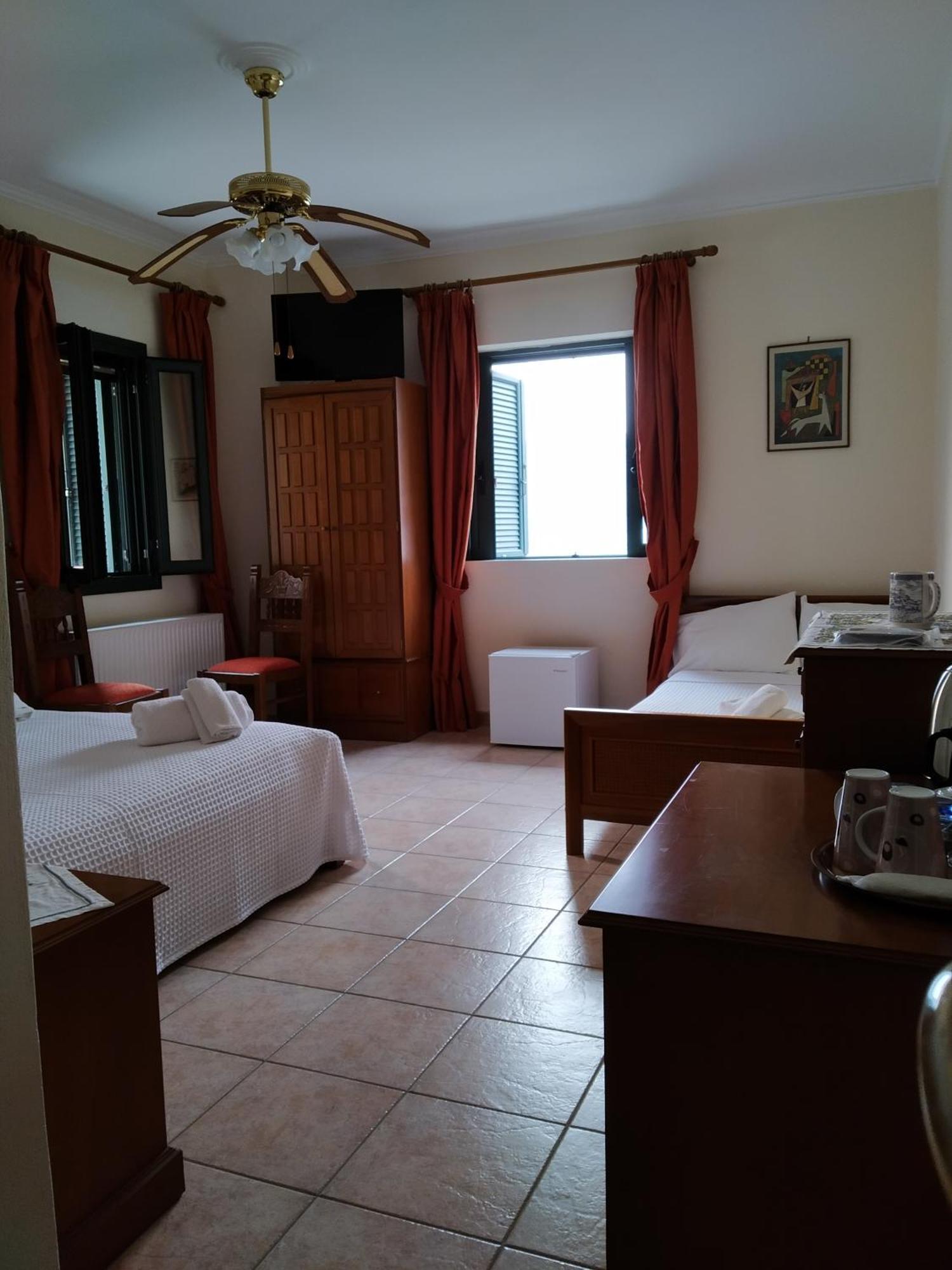 Vatoulia House Aparthotel