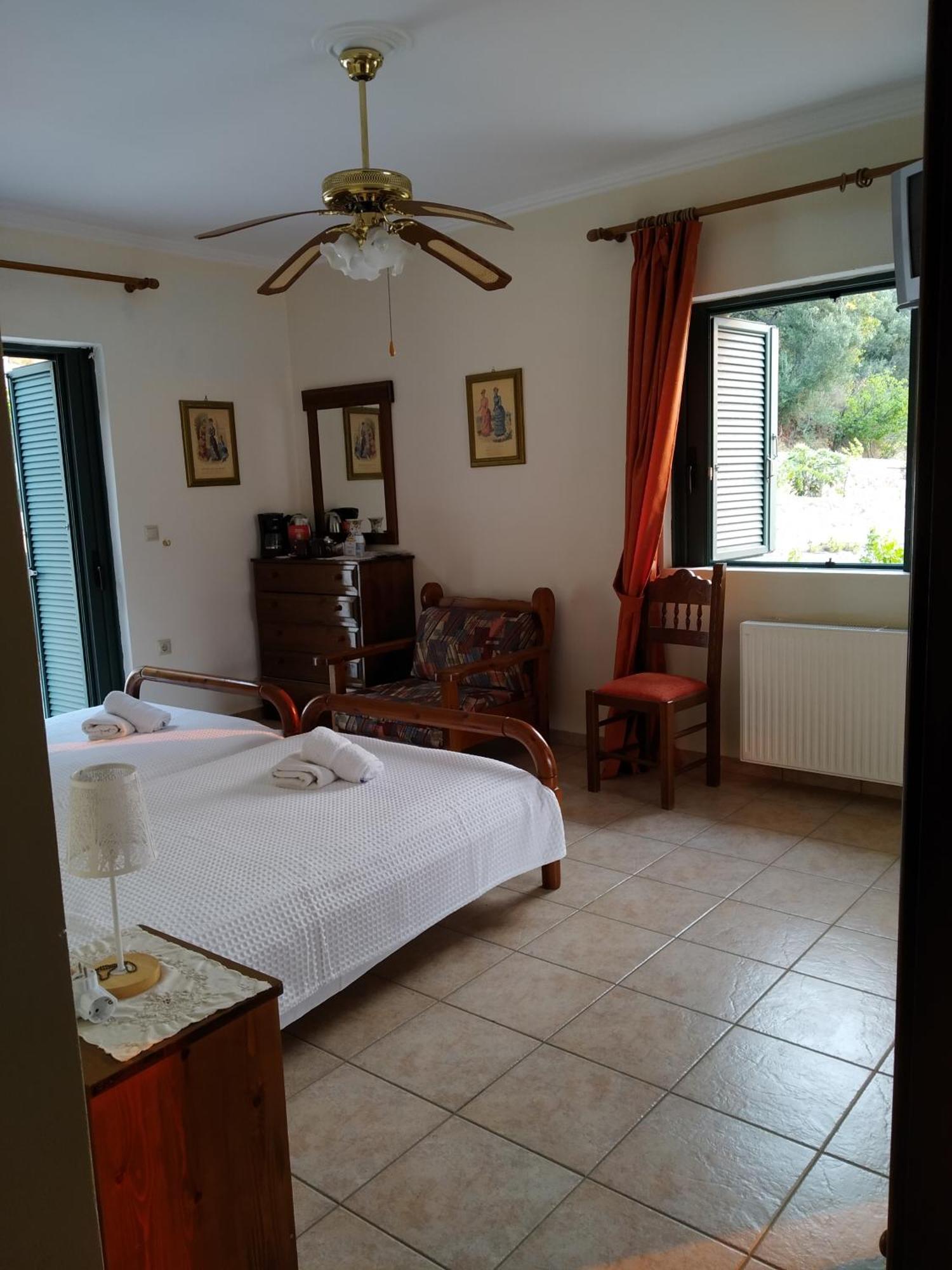 Vatoulia House Aparthotel Neo Oitilo