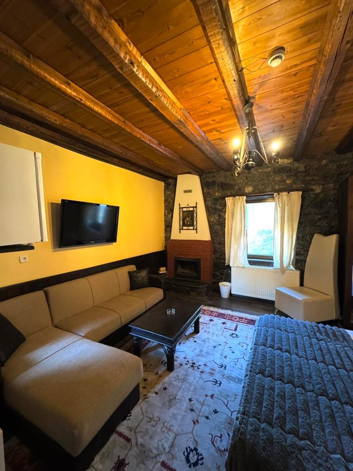 Asteras Tou Vorra Agios Athanasios (Pella)