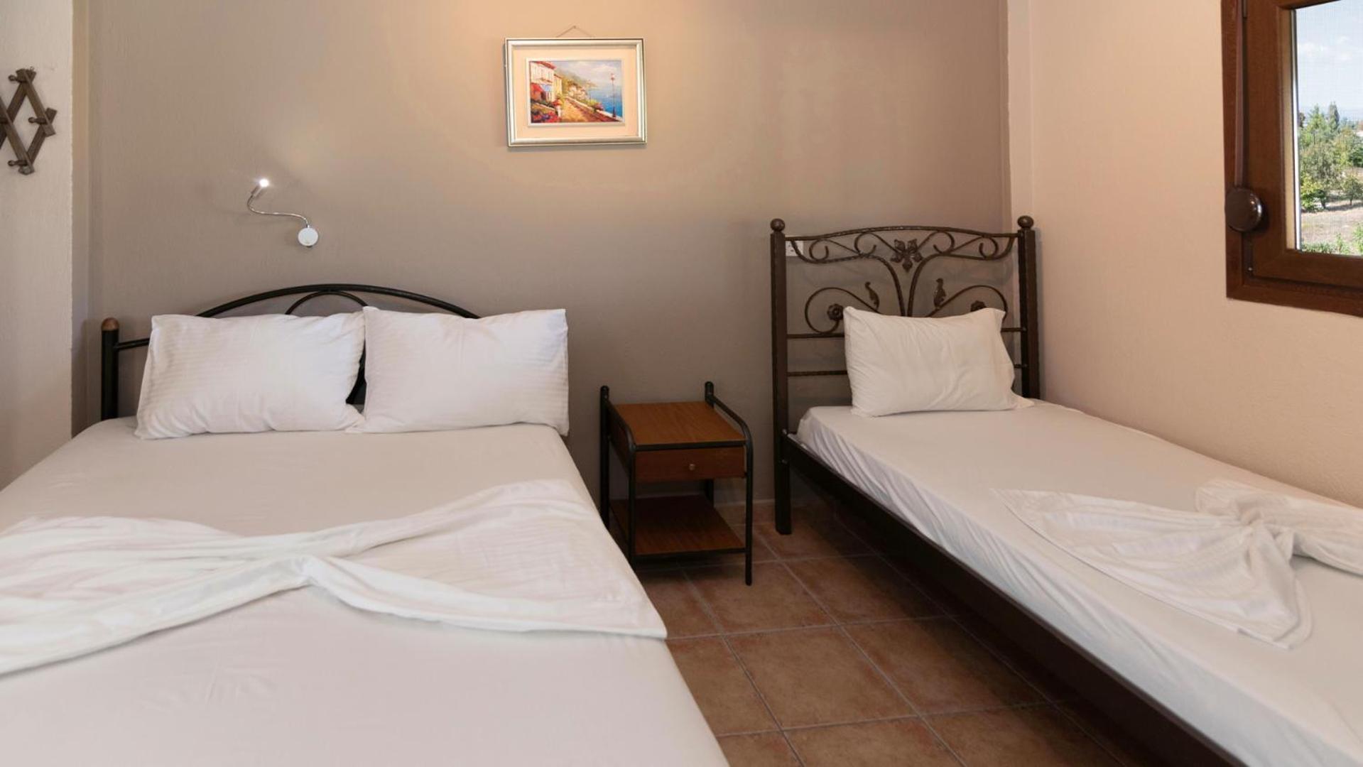 Katerina-Maria Studios & Apartments Vourvourou