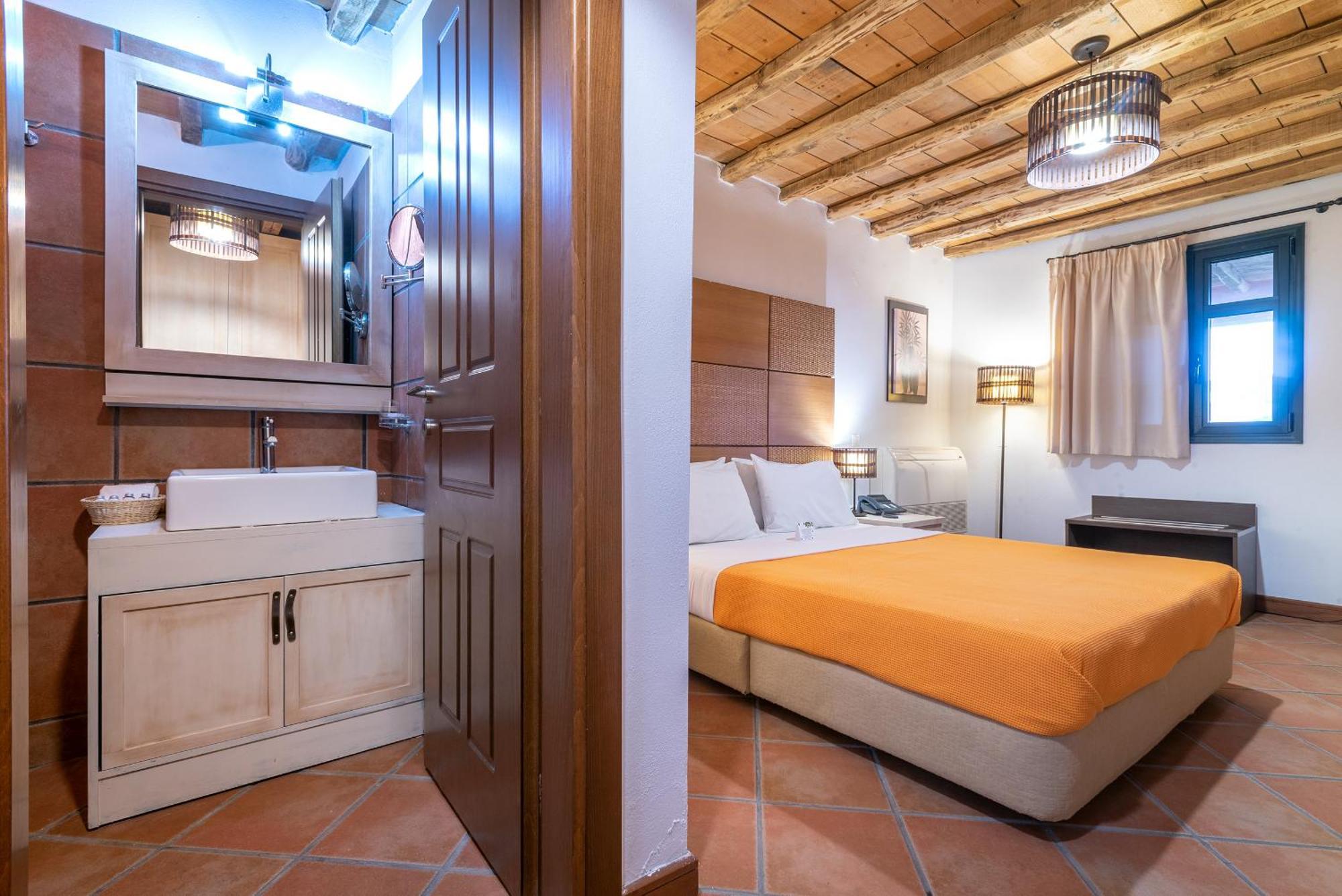 The Residences 4*