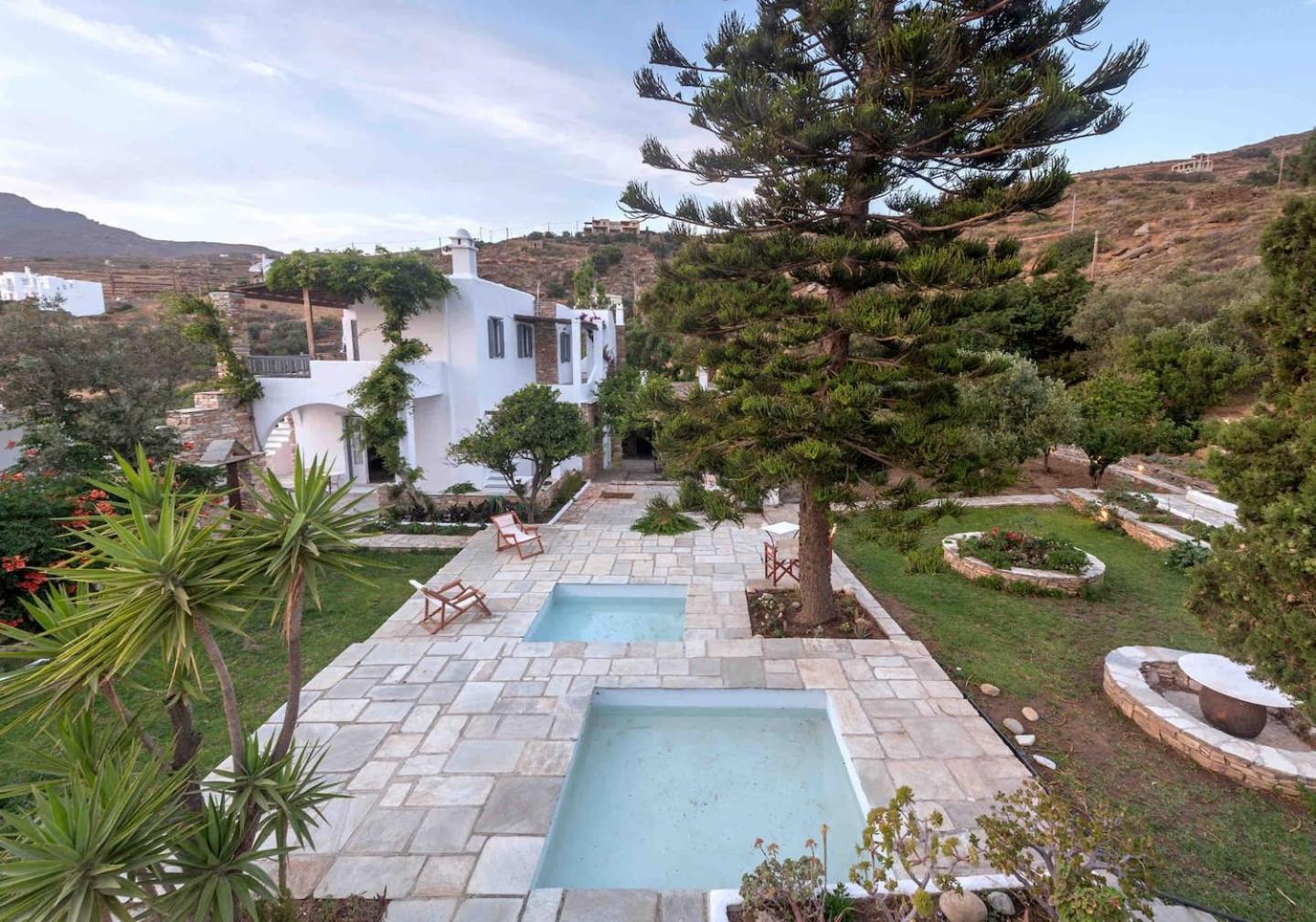 Romano Garden House - Land Tales
