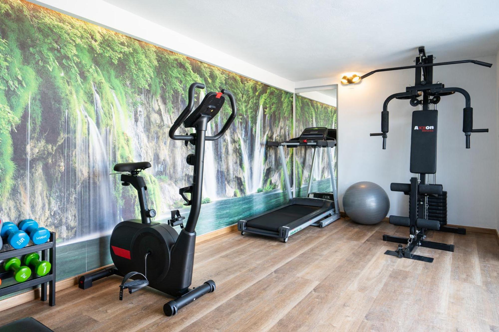 Luxurious - Private Pool, Jacuzzi, Sauna, & Gym - 13km To Rethymno Center *