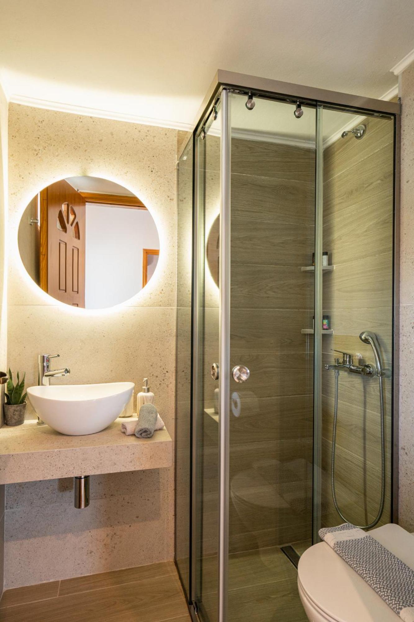 Luxurious - Private Pool, Jacuzzi, Sauna, & Gym - 13km To Rethymno Center Kirianna