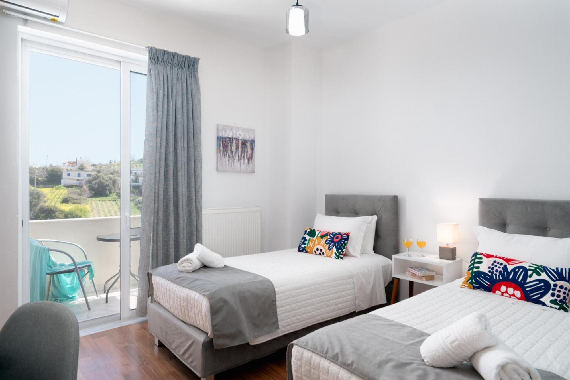 Luxurious - Private Pool, Jacuzzi, Sauna, & Gym - 13km To Rethymno Center