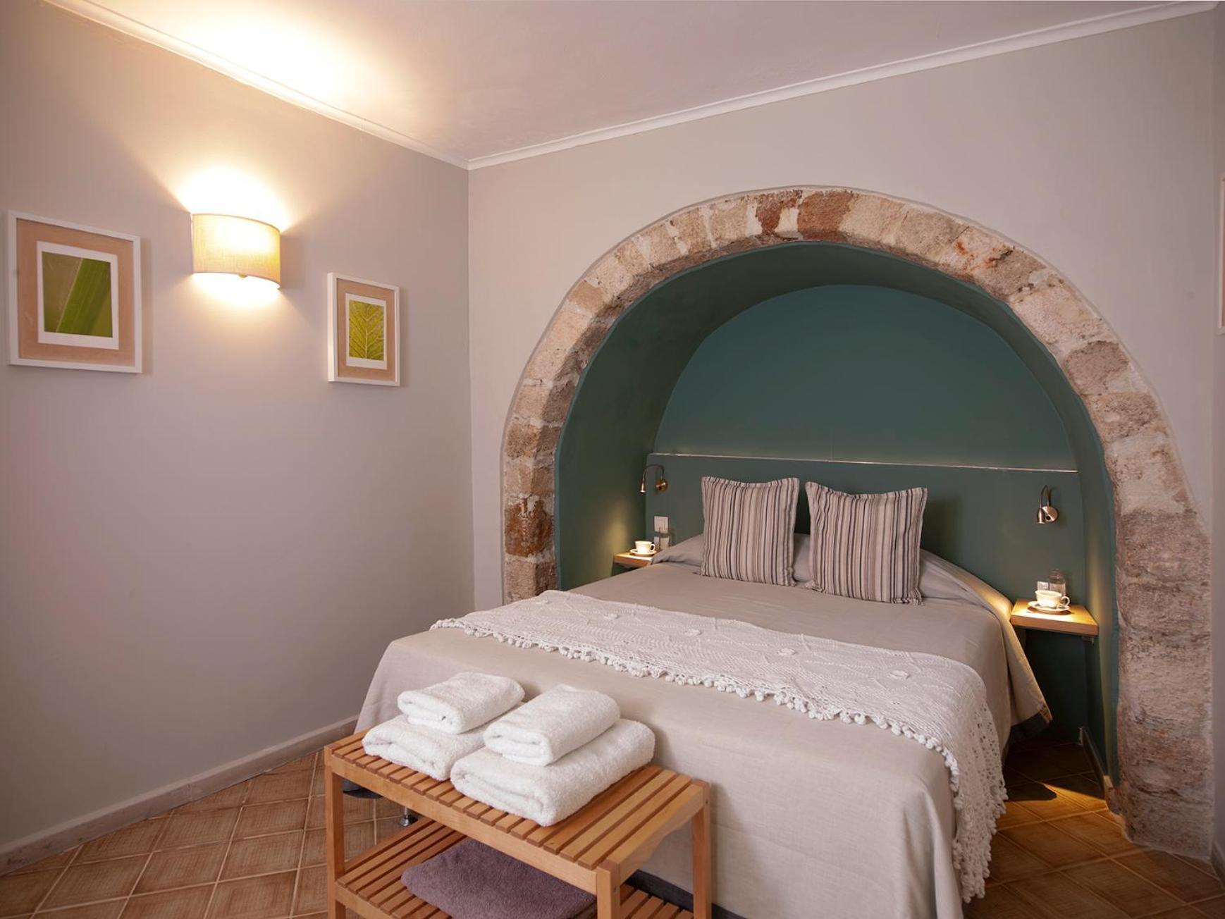 Mythos Boutique Rethymno (Crete)