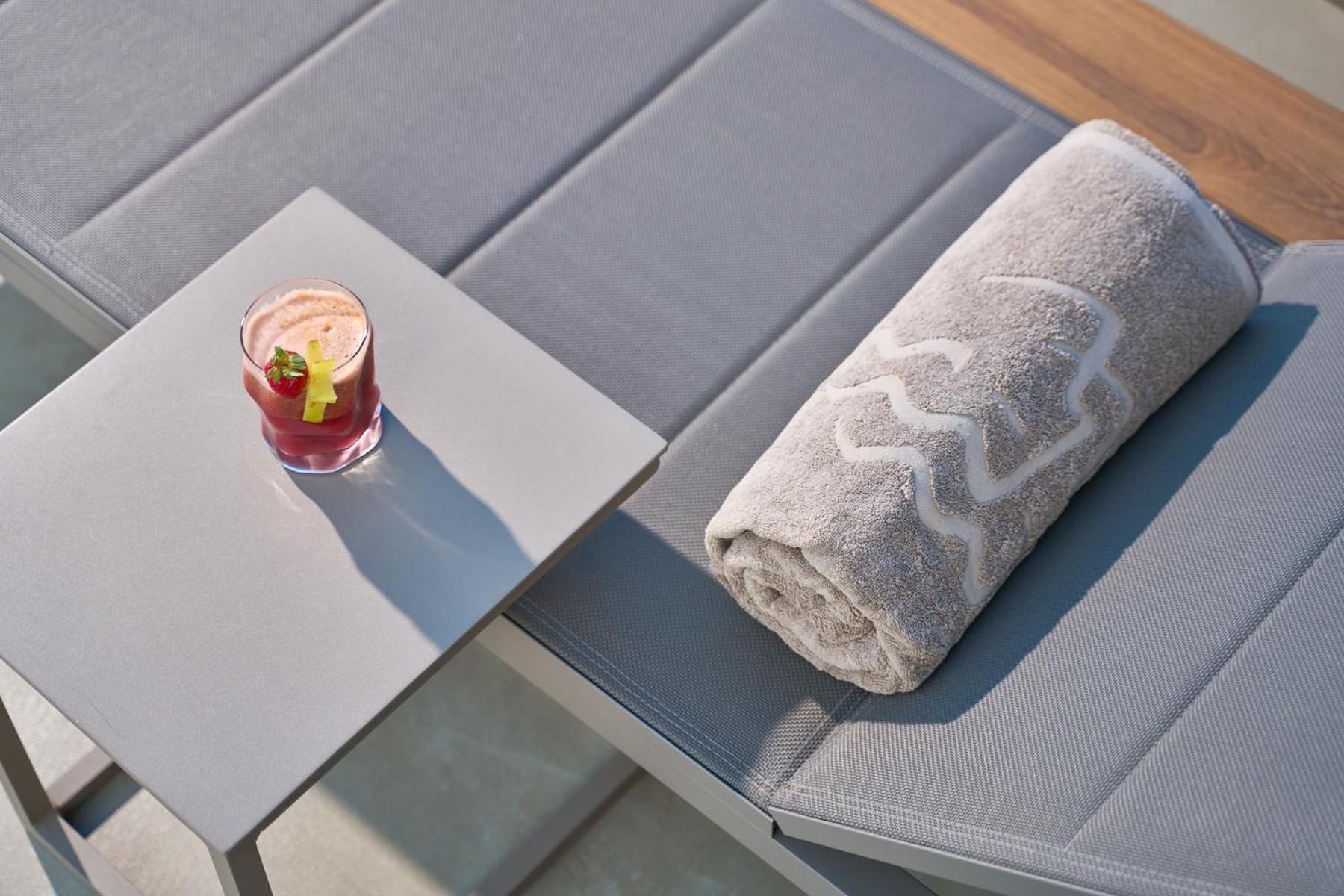 Topos Exclusive Santorini Villa *