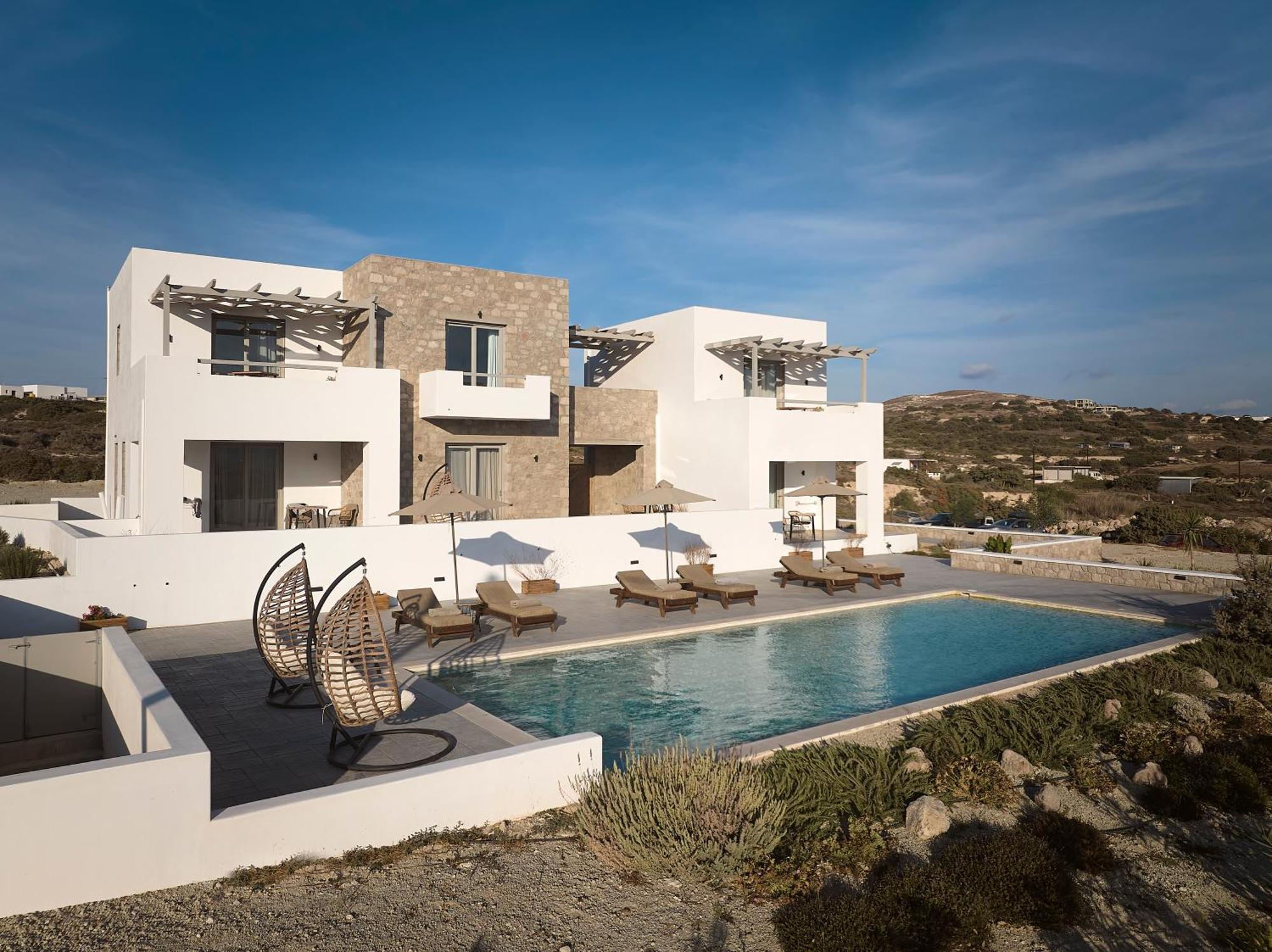Kedros Milos Suites *