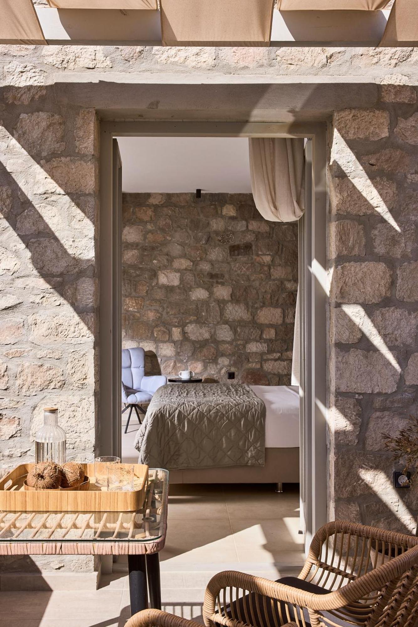 Aparthotel Kedros Milos Suites *
