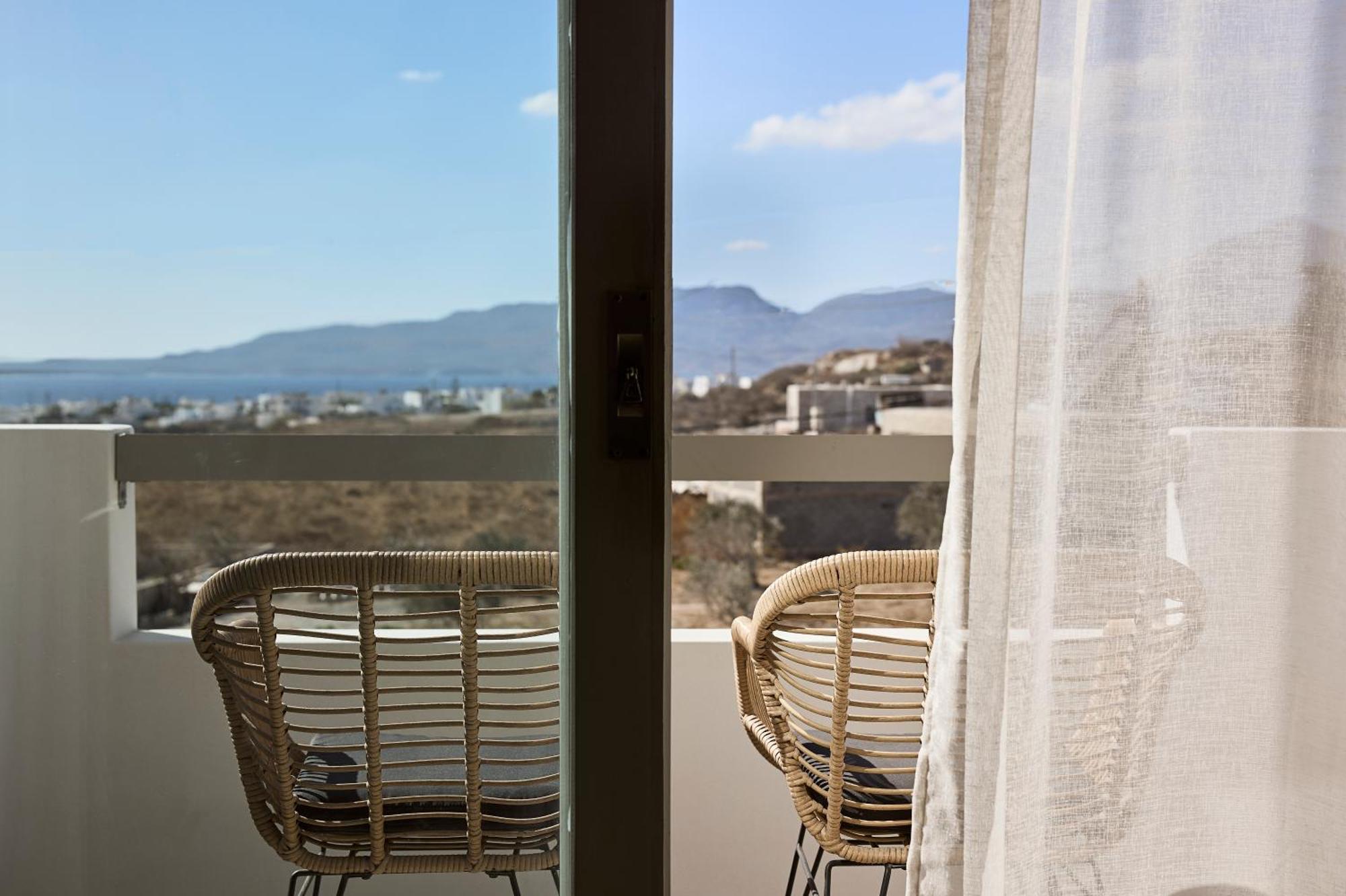 Aparthotel Kedros Milos Suites *