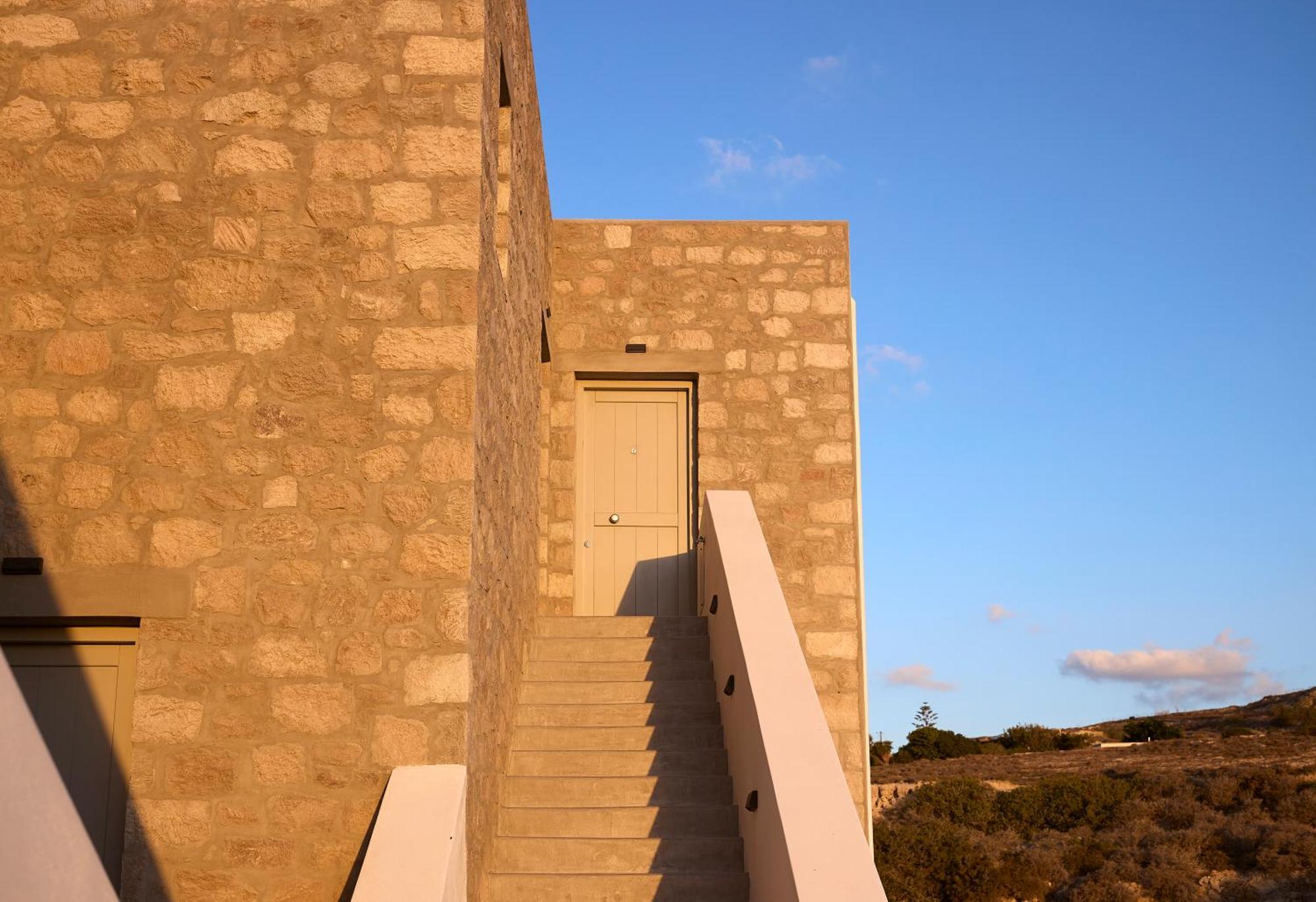 Aparthotel Kedros Milos Suites