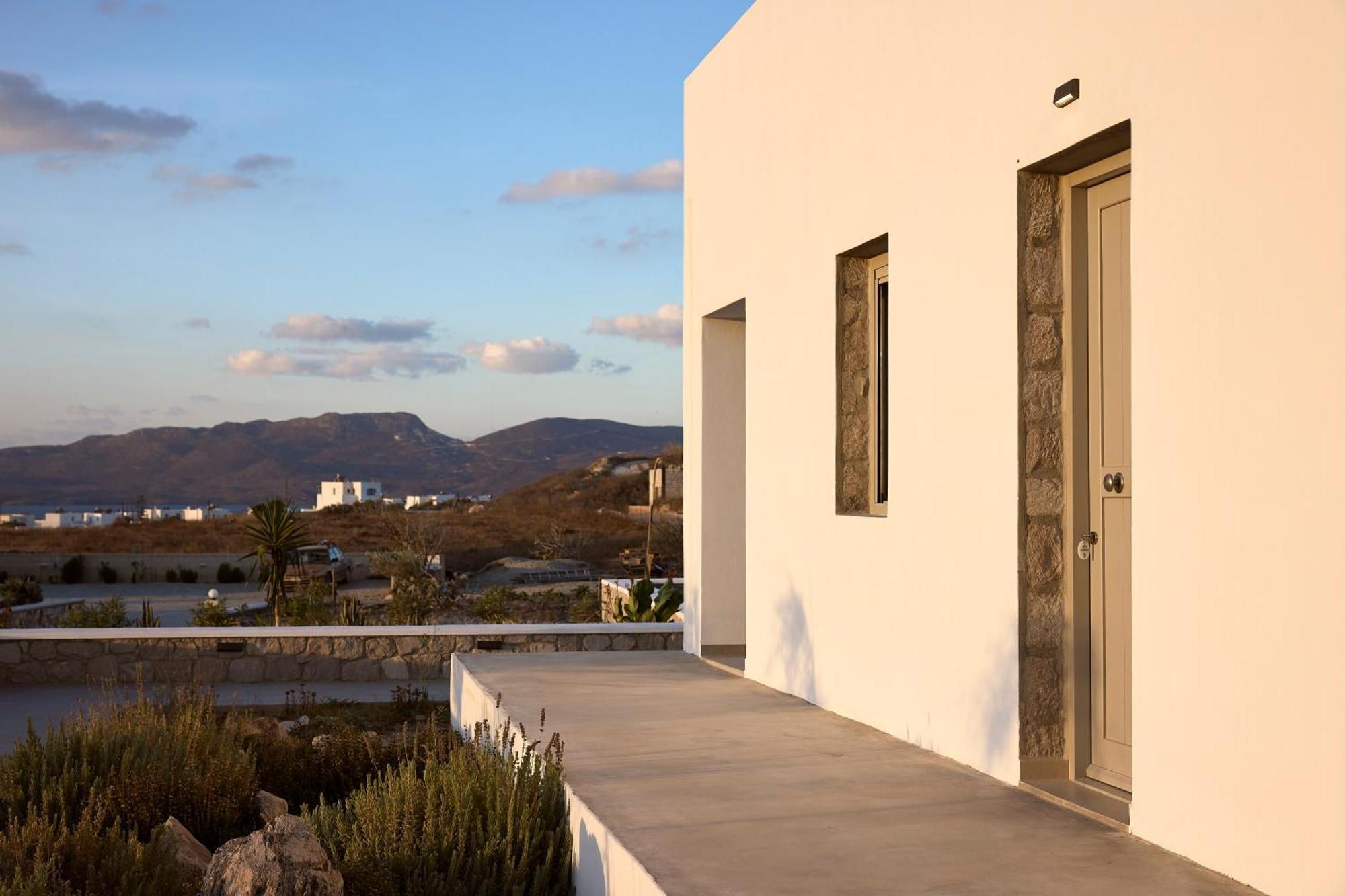 Aparthotel Kedros Milos Suites