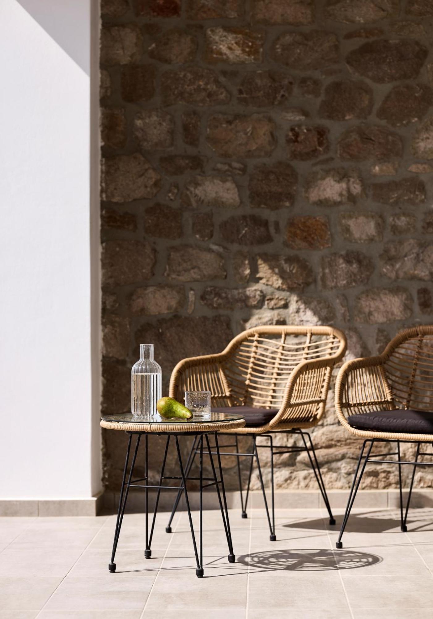 Kedros Milos Suites Aparthotel *